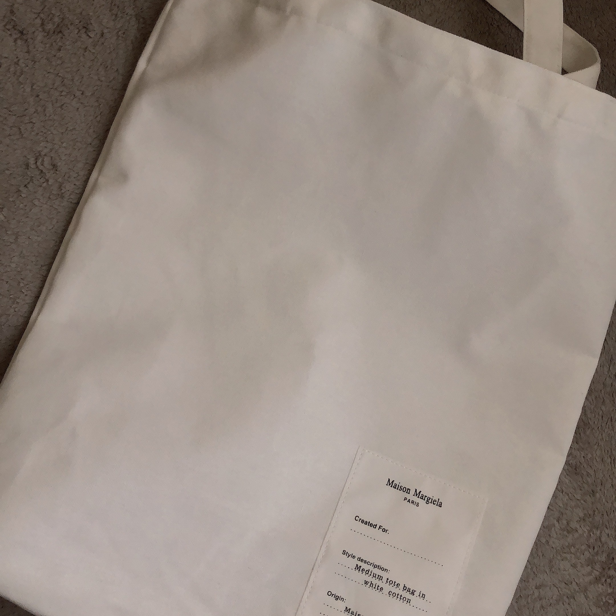 Maison Margiela Replica From The Garden Eau De Toilette 100ml, Maison Margiela Replica Lazy Sunday Morning Eau De Toilette 100ml 착용 스타일 - 3