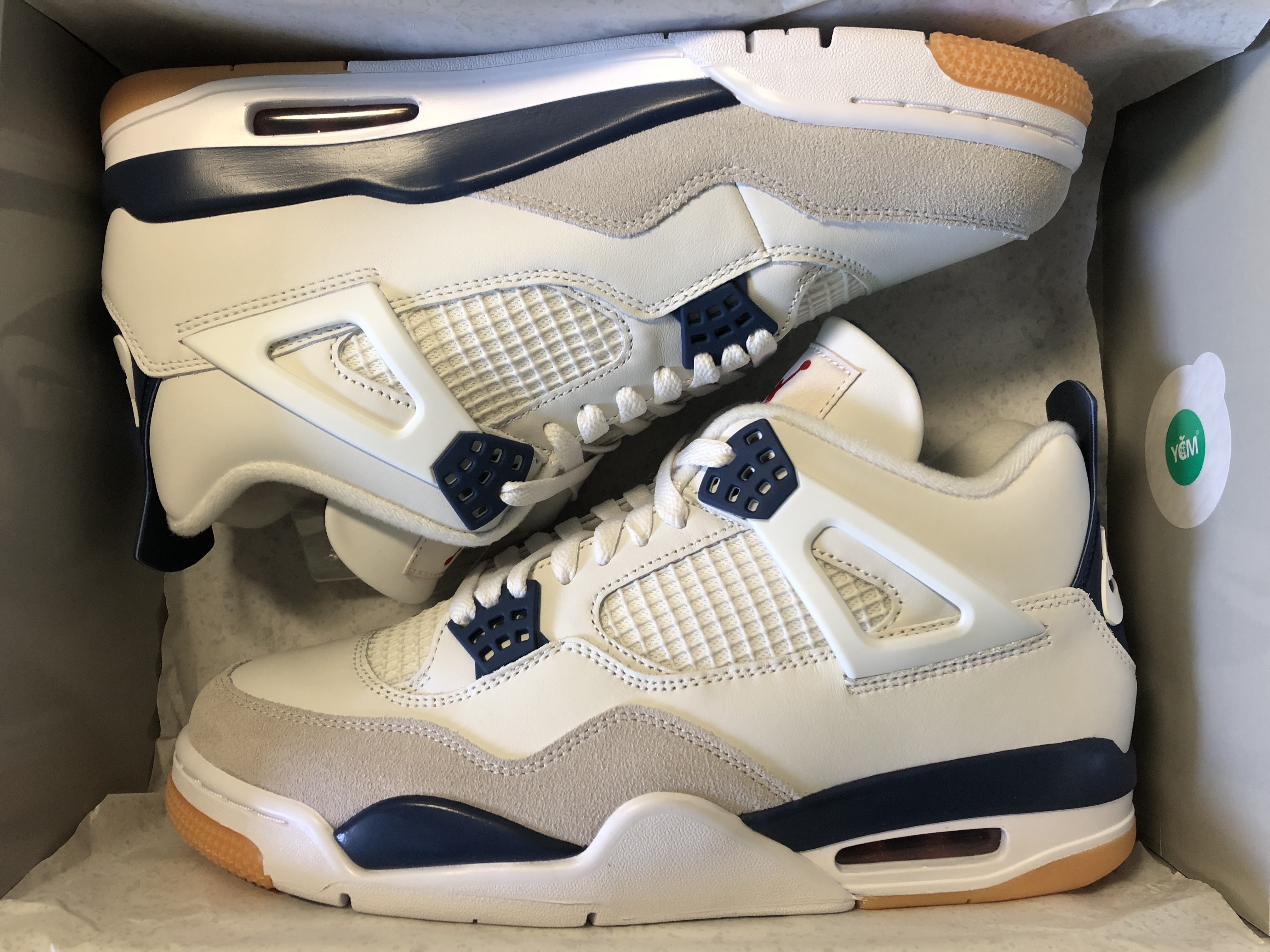 Jordan 4 x Nike SB Retro SP Navy 착용 스타일 - 1