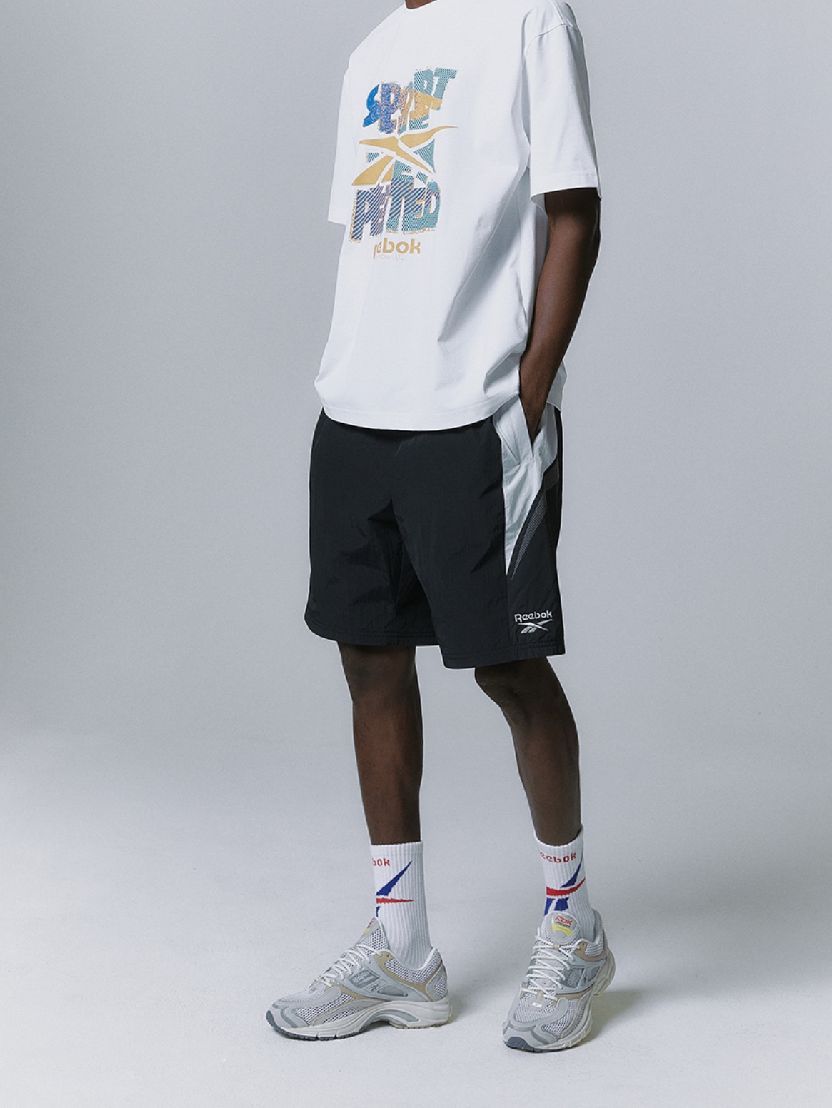 Reebok Vector Flash Shorts Black 착용 스타일 - 2