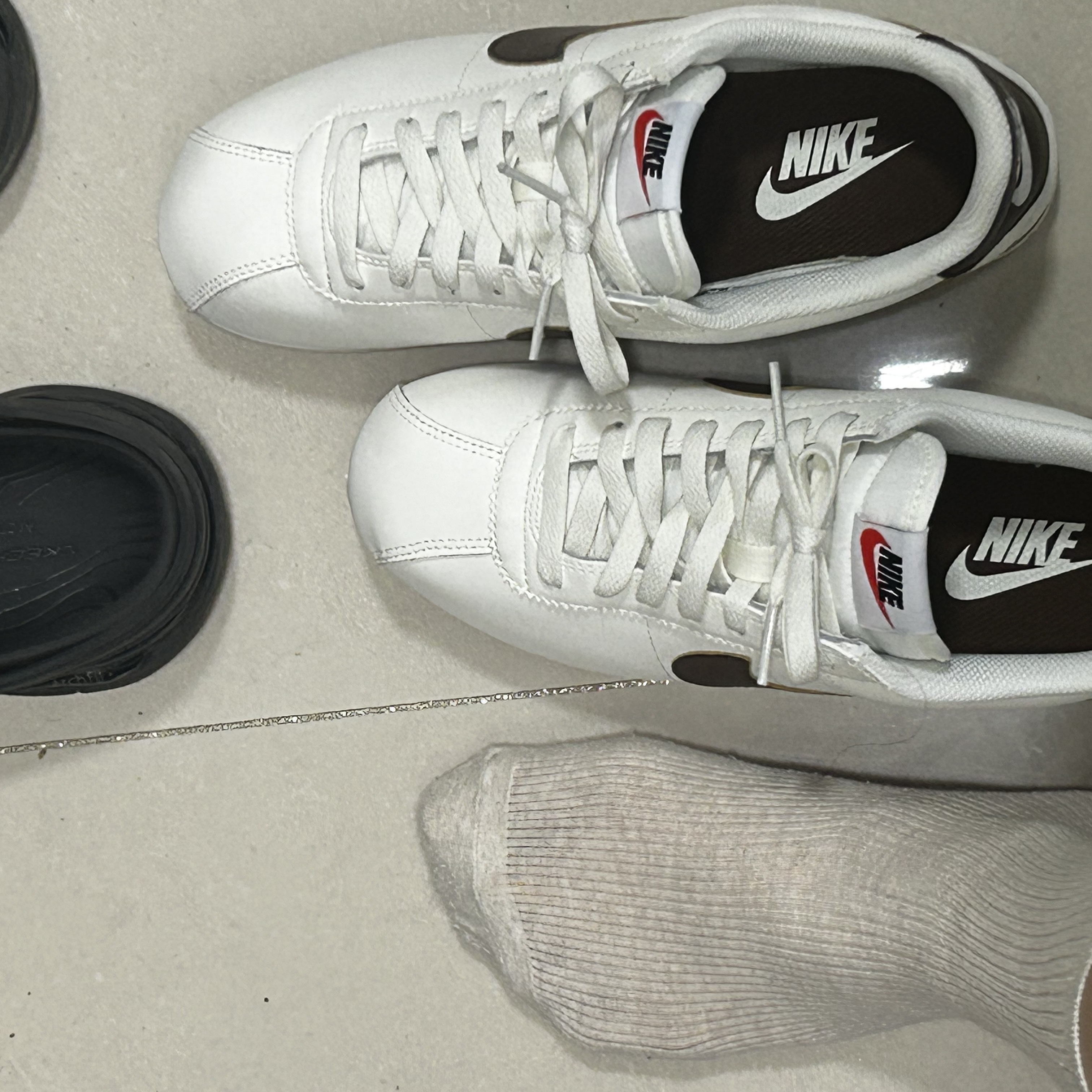 (W) Nike Cortez Sail Cacao Wow 착용 스타일