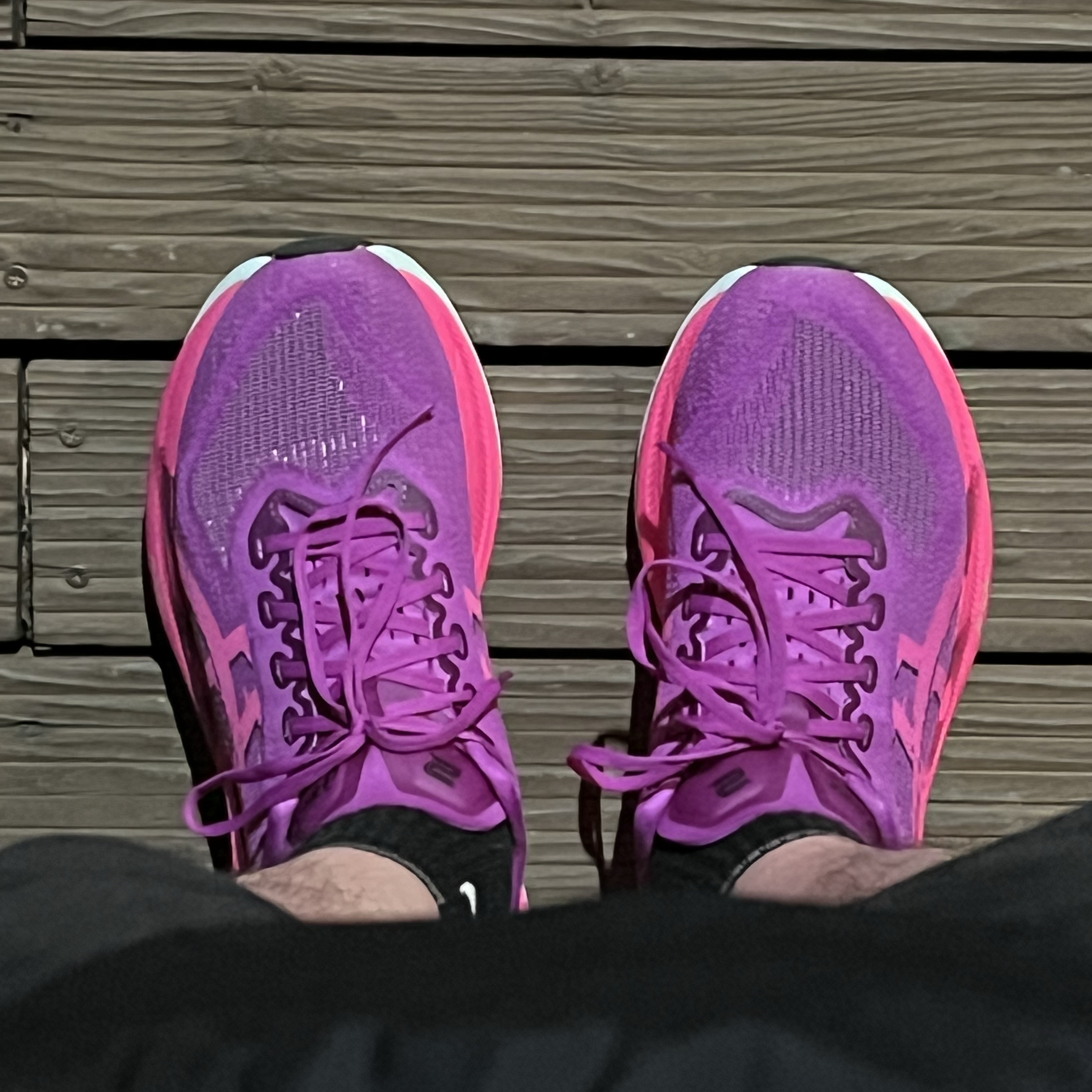 Asics Superblast 2 Bold Magenta Pink Glo 착용 스타일