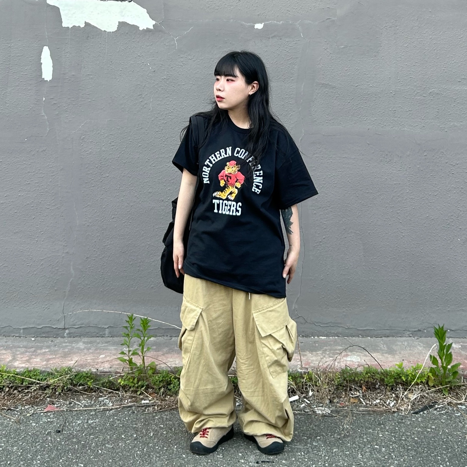 Gildan X American Collection Tiger T-Shirt Black 착용 스타일 - 1