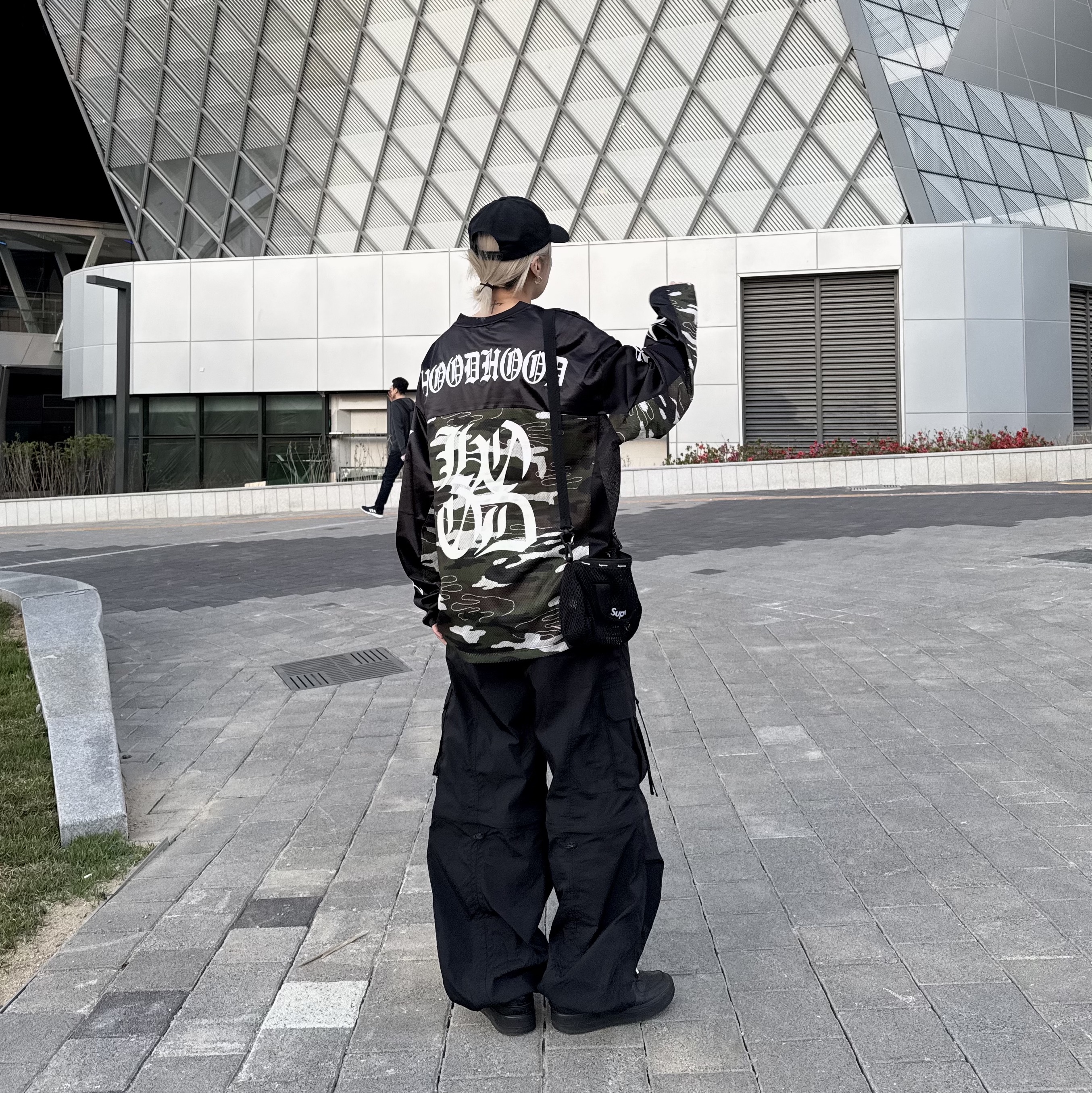 Nike x Ambush Air Force 1 Low SP Black, Supreme Mesh Mini Duffle Bag Black - 23SS 착용 스타일 - 1
