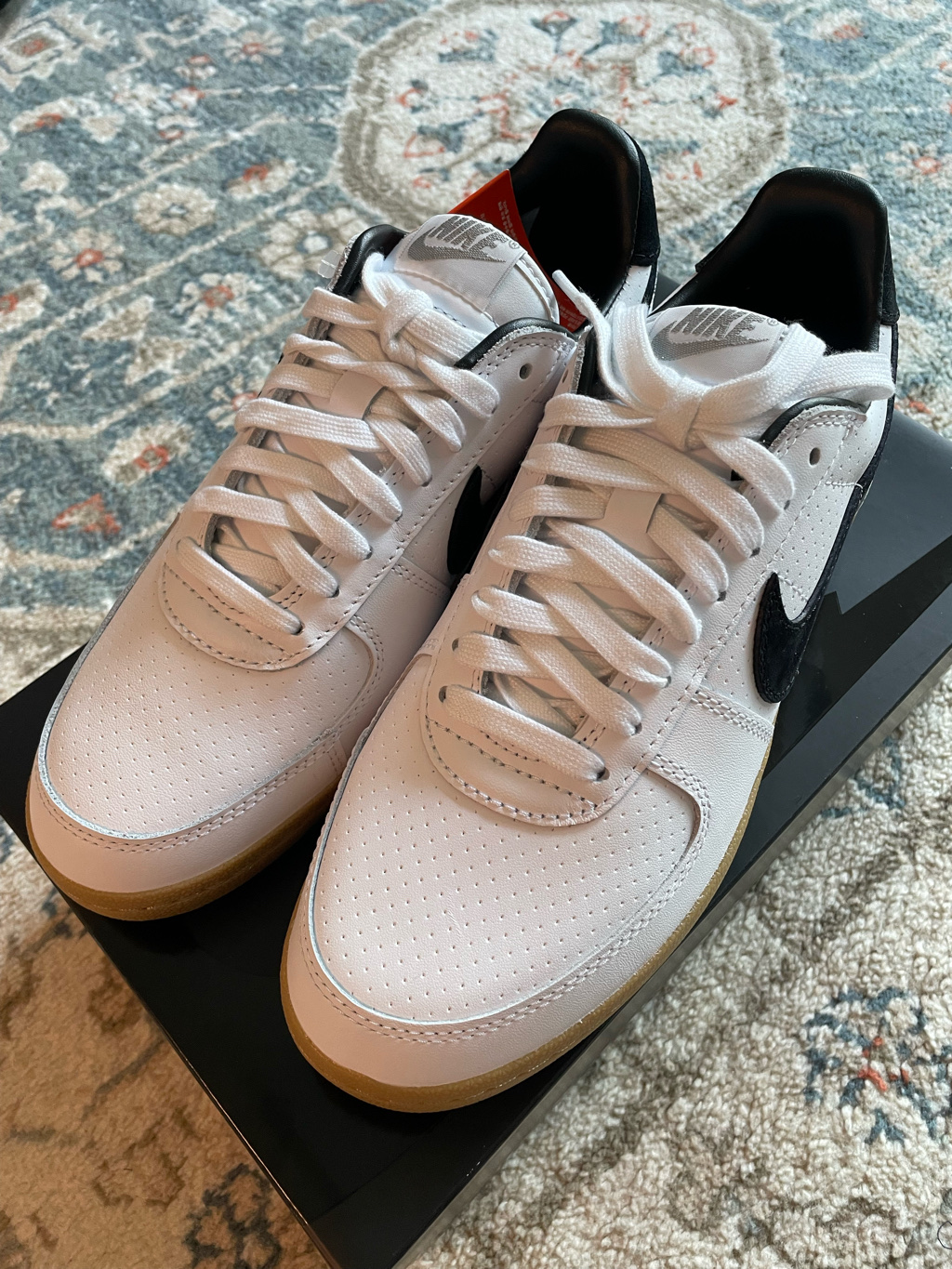 Nike Field General 82 SP White and Black 착용 스타일 - 2
