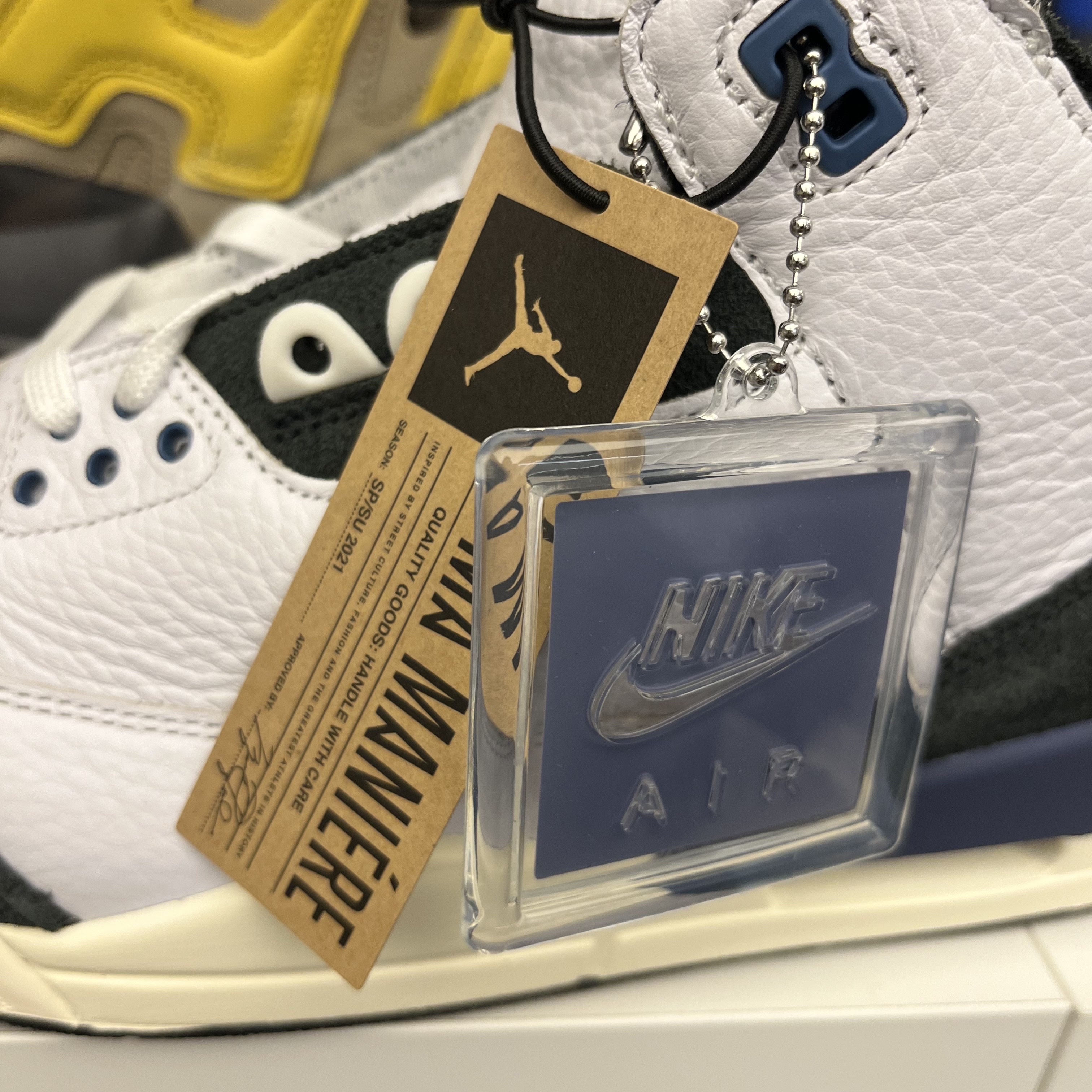Jordan 3 x A Ma Maniere Retro OG SP For The Love 착용 스타일 - 3