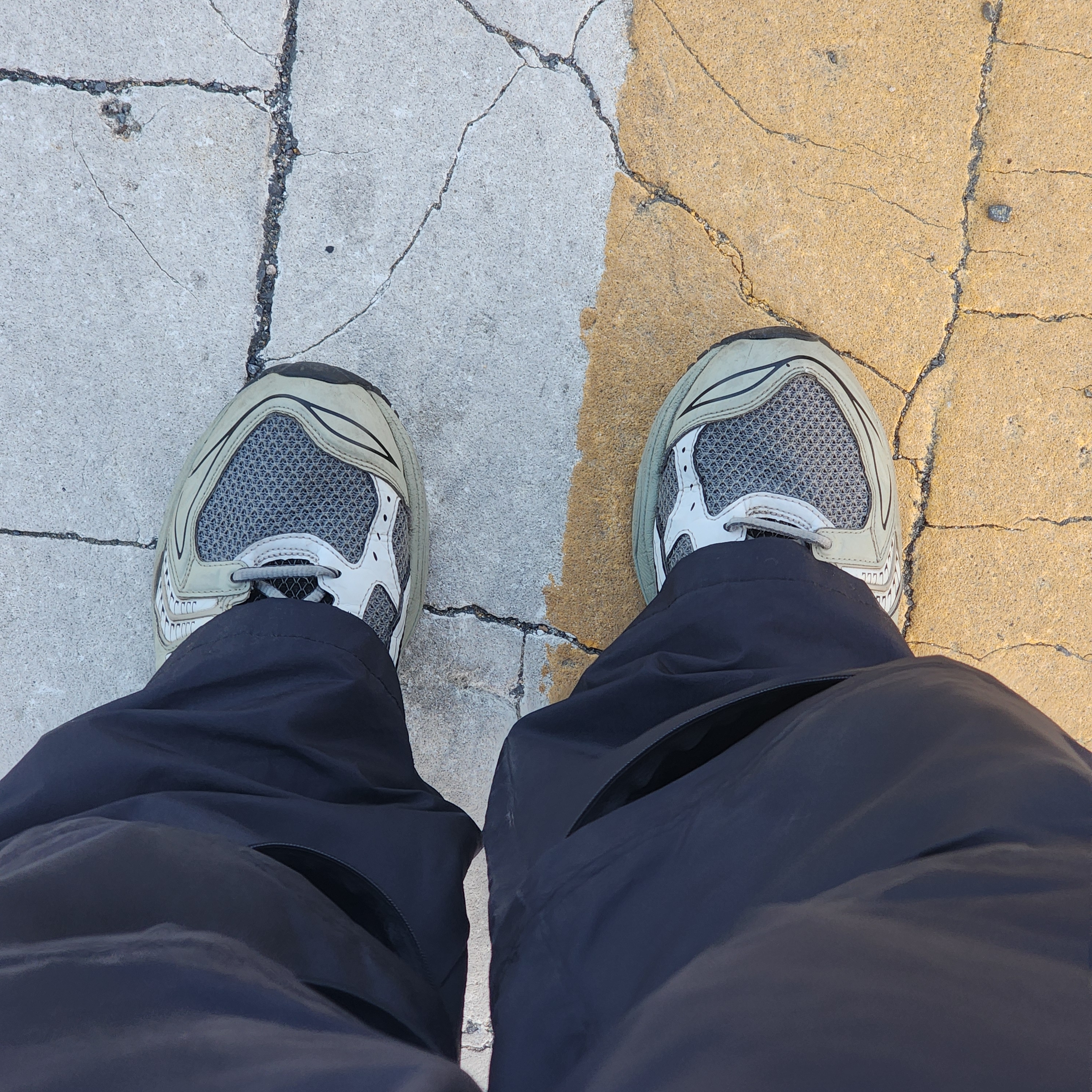 Asics UB1-S Gel-Kayano 14 Piedmont Grey 착용 스타일