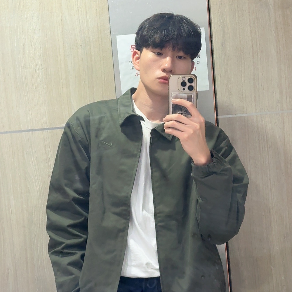 Nike Life Woven Harrington Jacket Cargo Khaki - Asia 착용 스타일