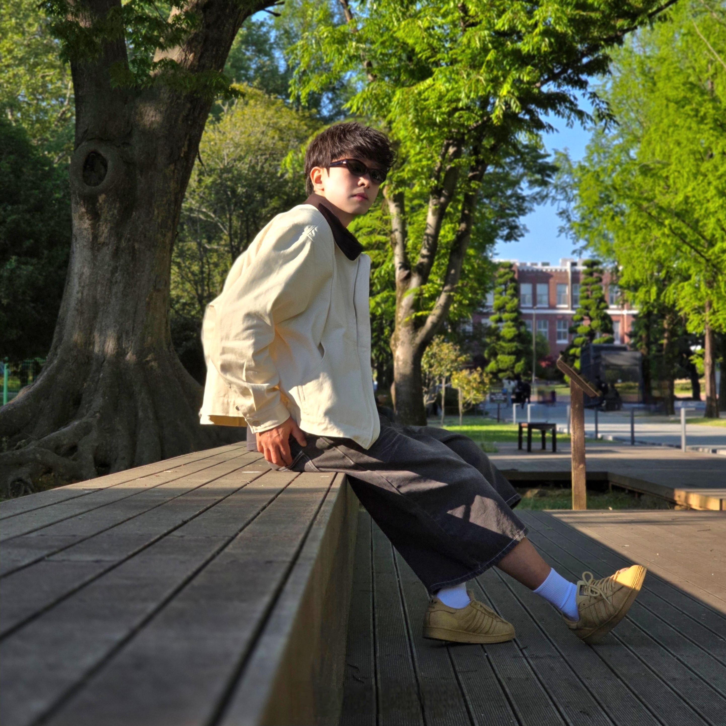 Adidas Superstar Golden Beige 착용 스타일 - 7