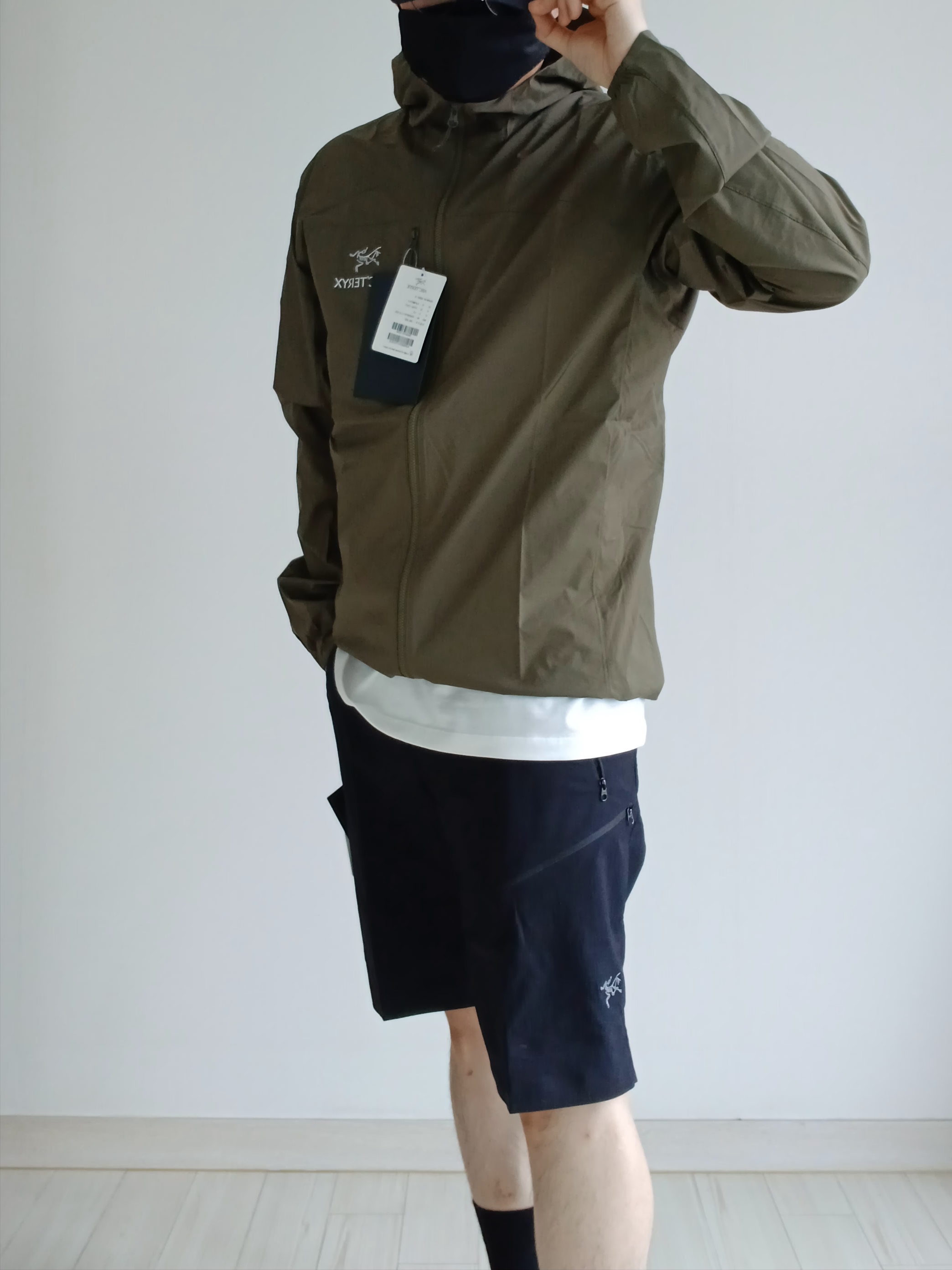 Arc'teryx Squamish Hoody Tatsu, Arc'teryx Kragg SL Cotton LS Shirt White Light 착용 스타일 - 10