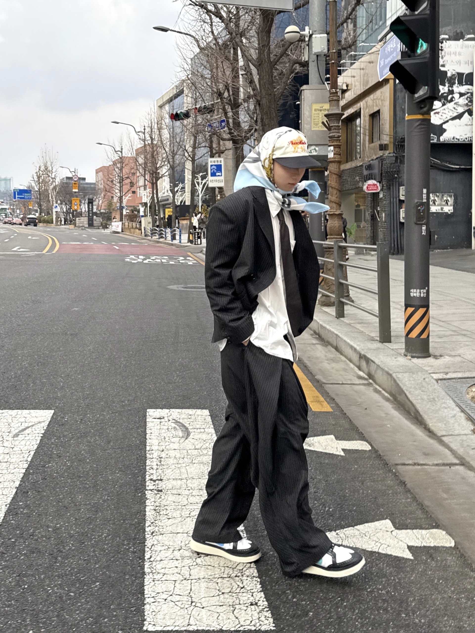 Peaceminusone x Joopiter Five-Panel Baseball Cap White 착용 스타일 - 2