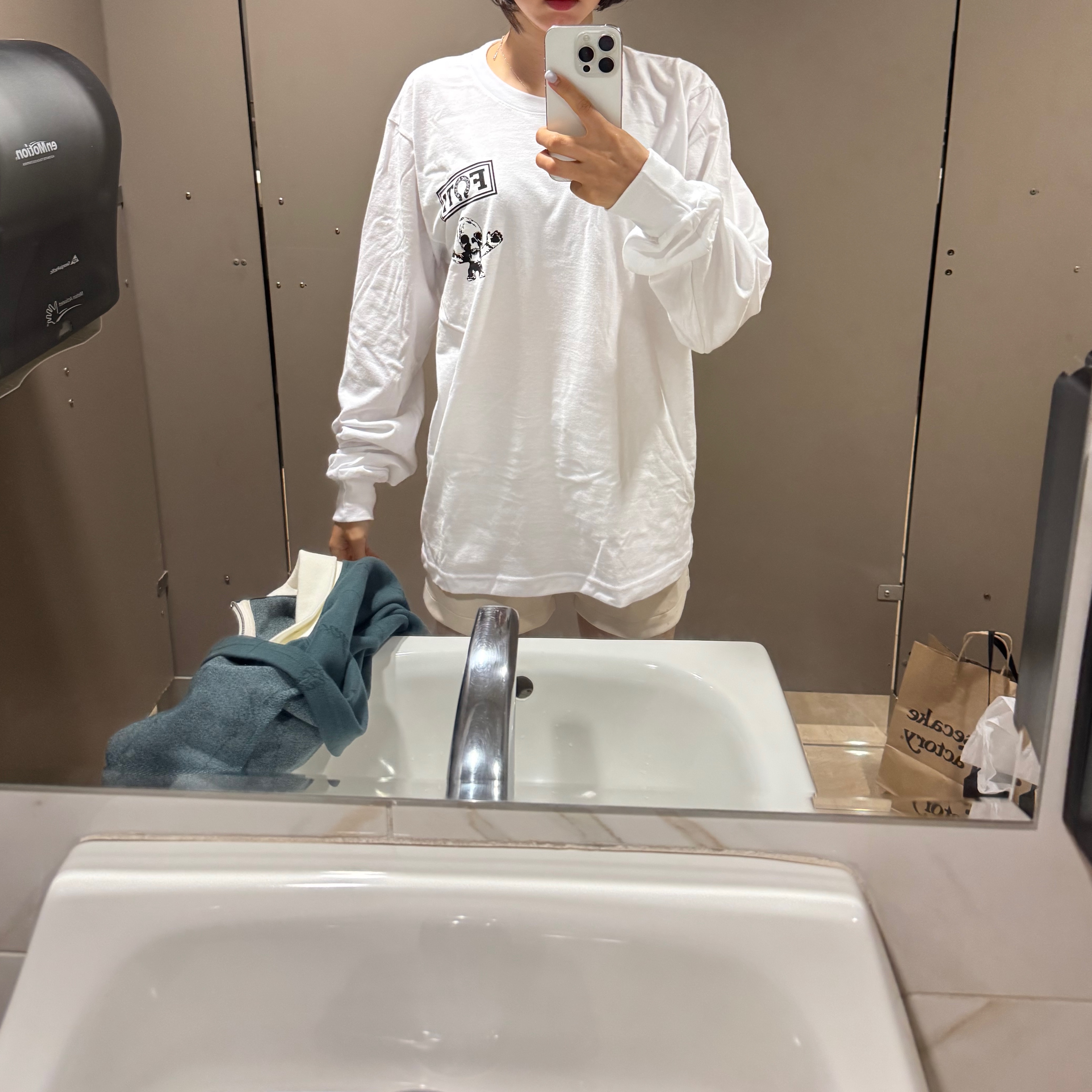 Chrome Hearts Multi Foti Long Sleeve T-Shirt Black 착용 스타일 - 3