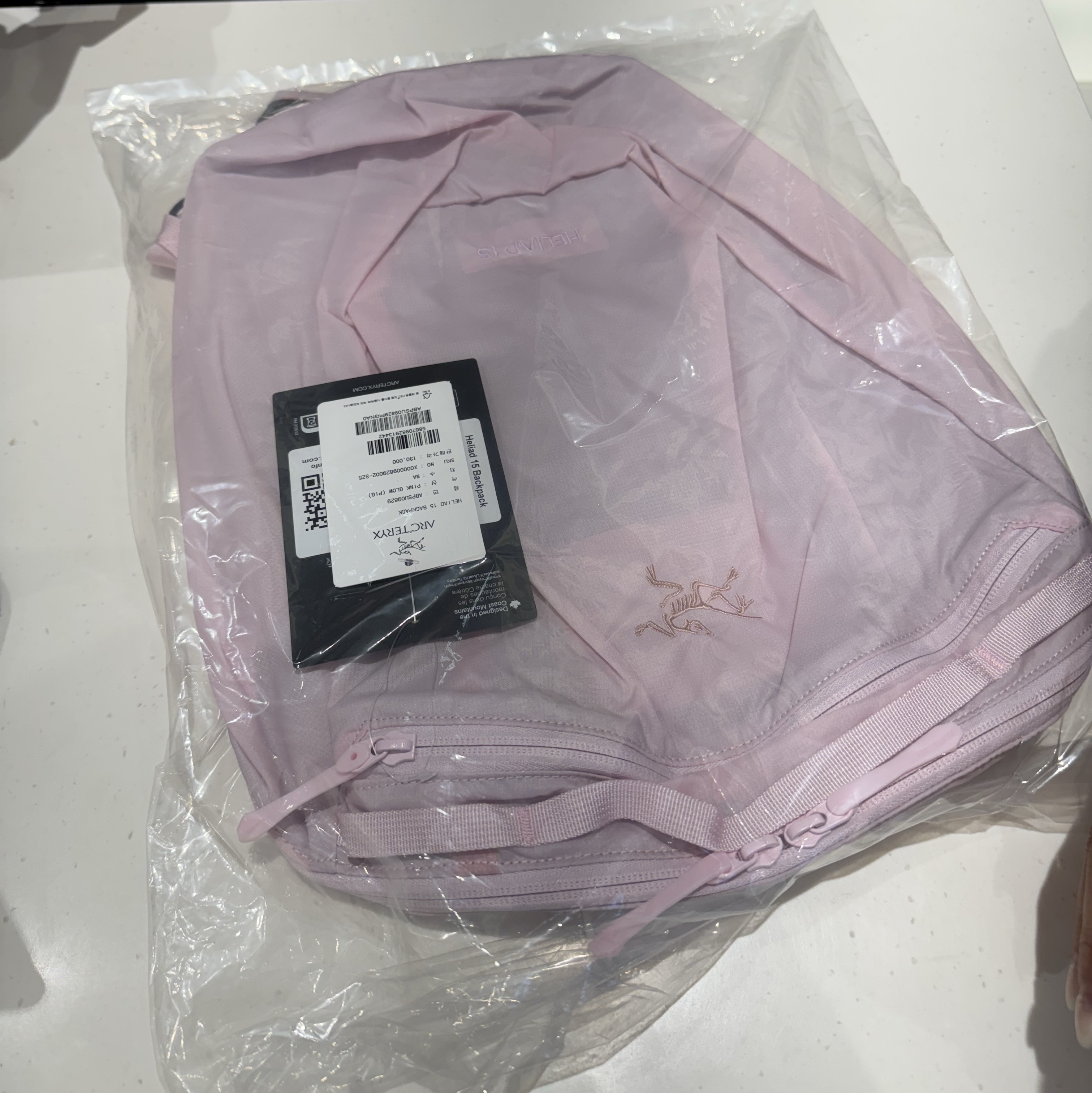 Arc'teryx Heliad 15 Backpack Pink Glow 착용 스타일 - 2