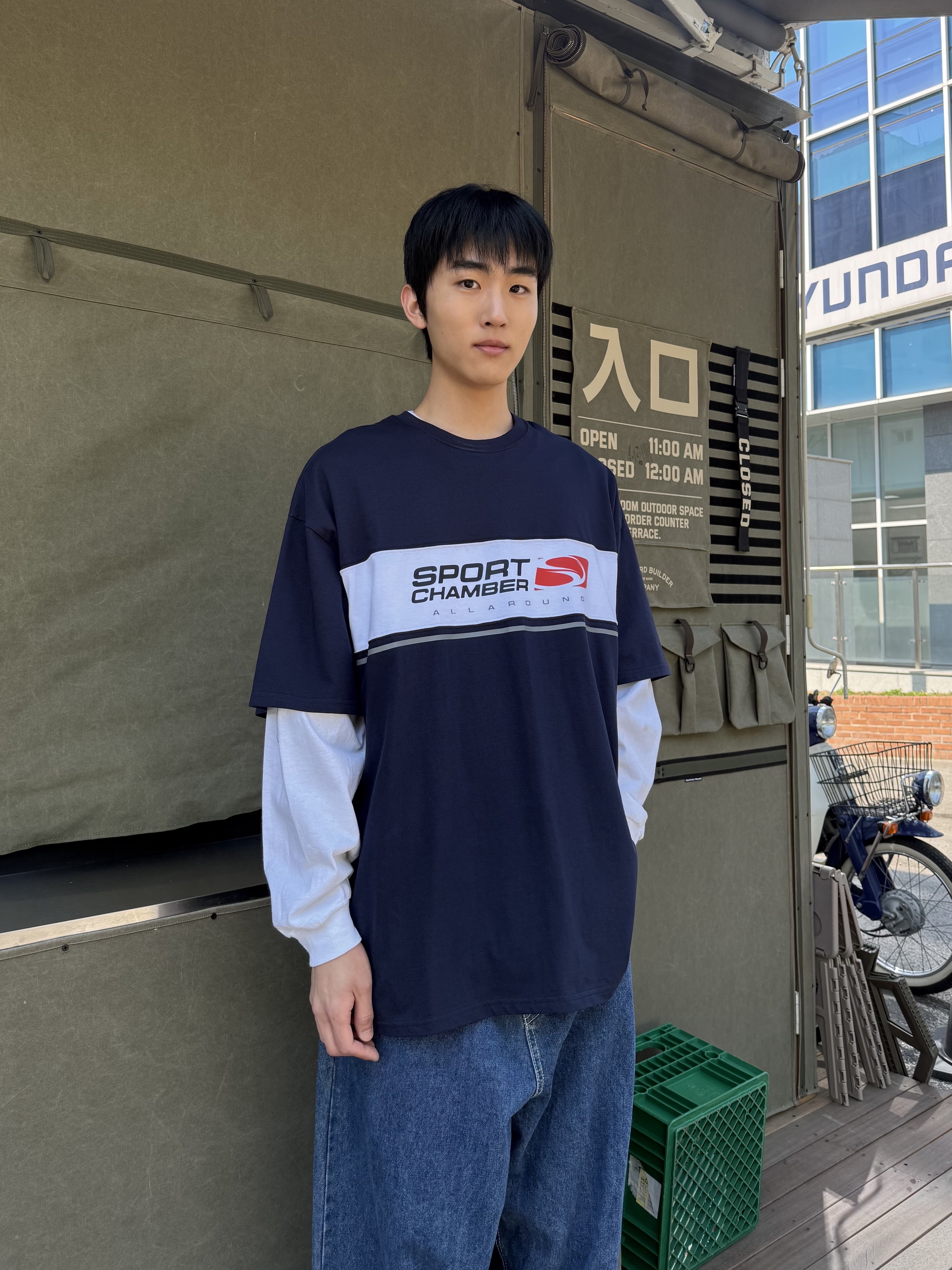 SPORT CHAMBER SC Block Flash T-Shirt Navy 착용 스타일 - 1