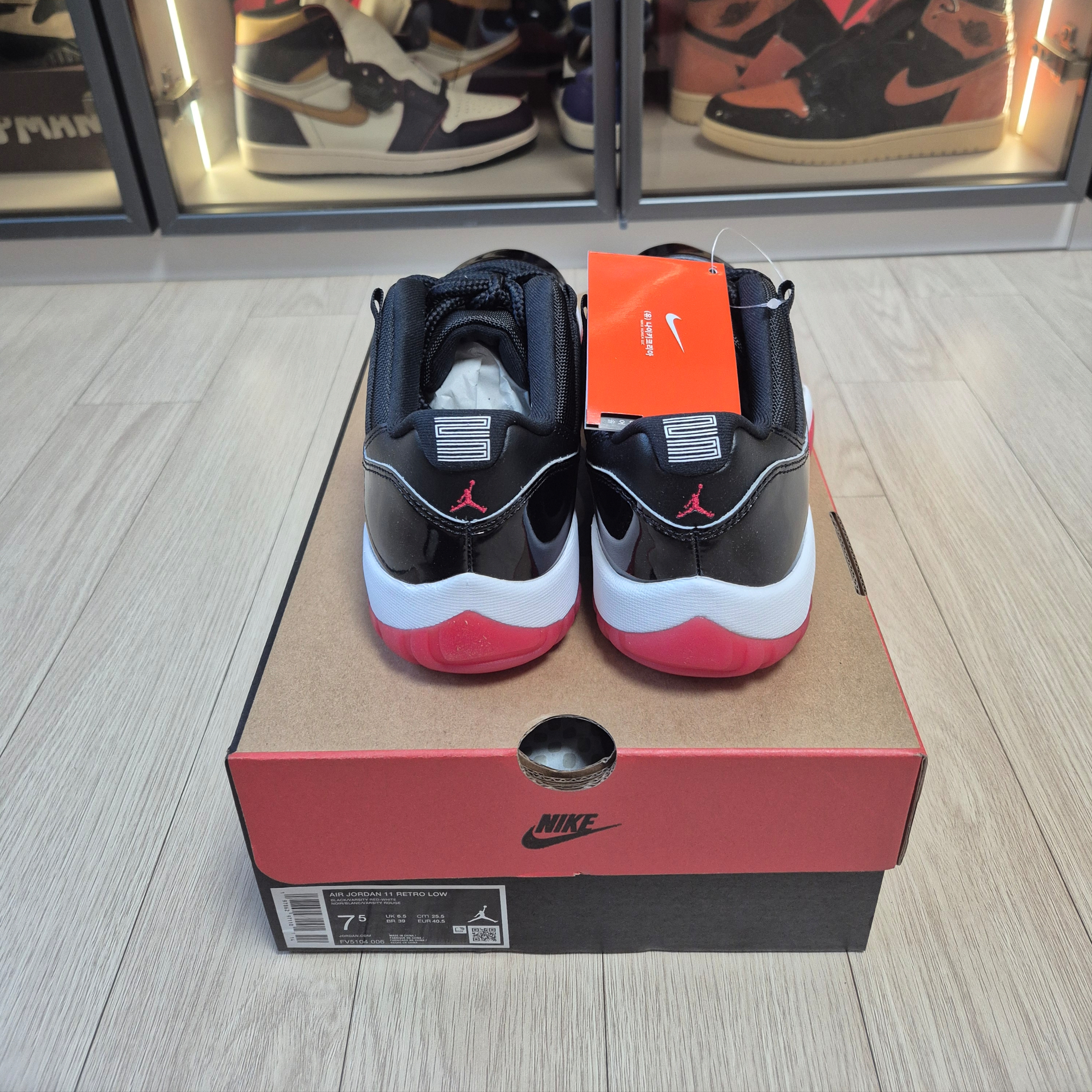 Jordan 11 Retro Low Bred 2025 착용 스타일 - 2