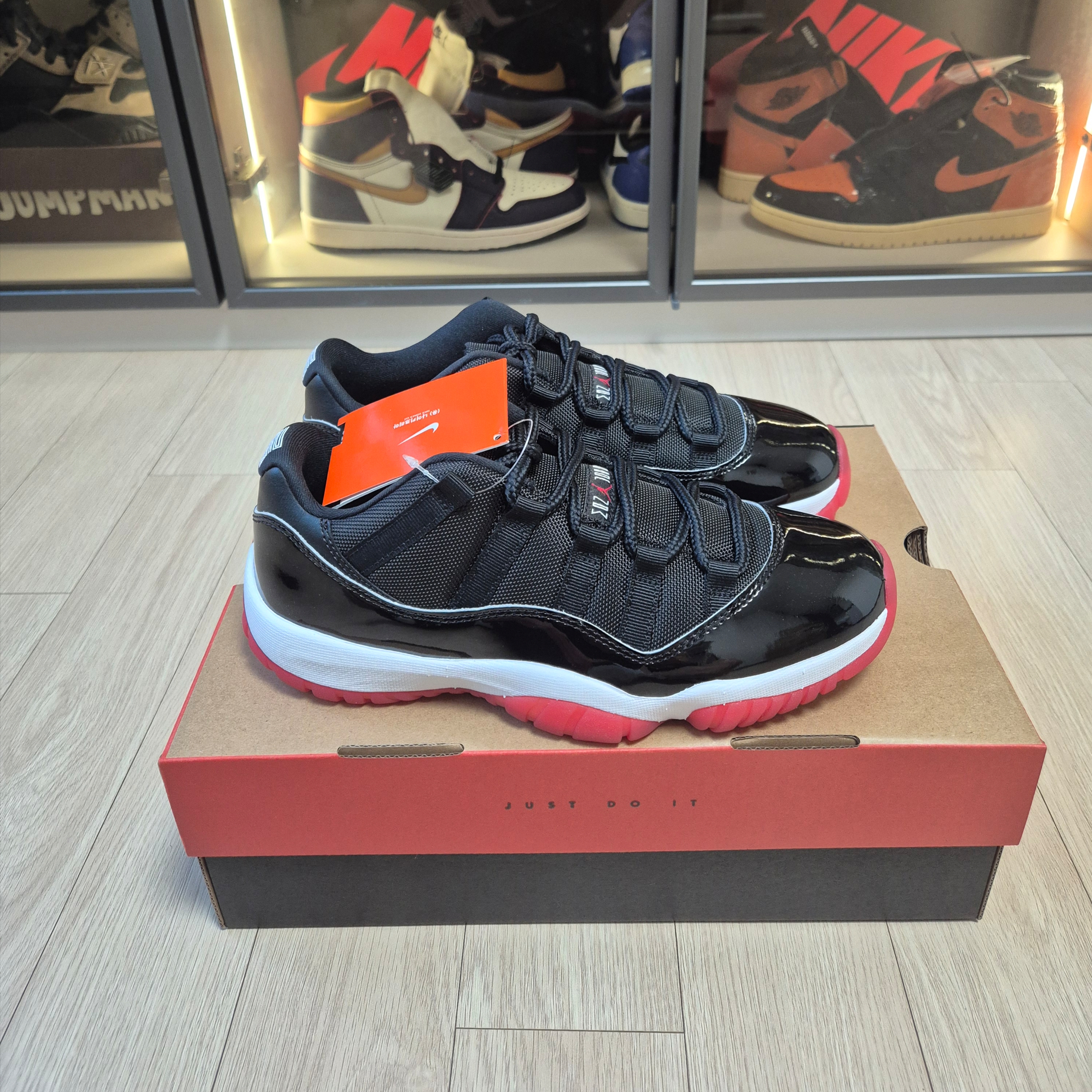 Jordan 11 Retro Low Bred 2025 착용 스타일 - 1