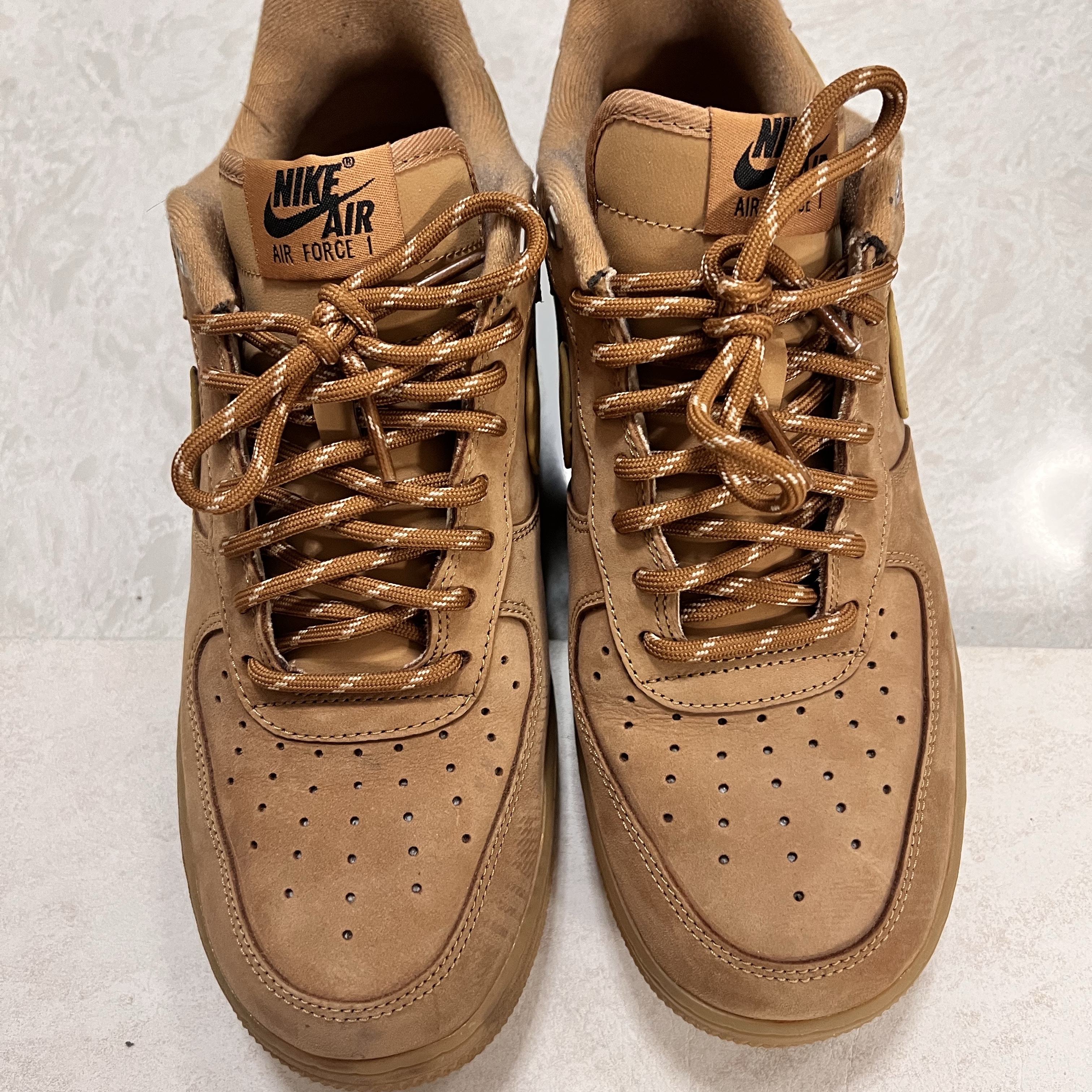 Nike Air Force 1 '07 WB Flax 착용 스타일