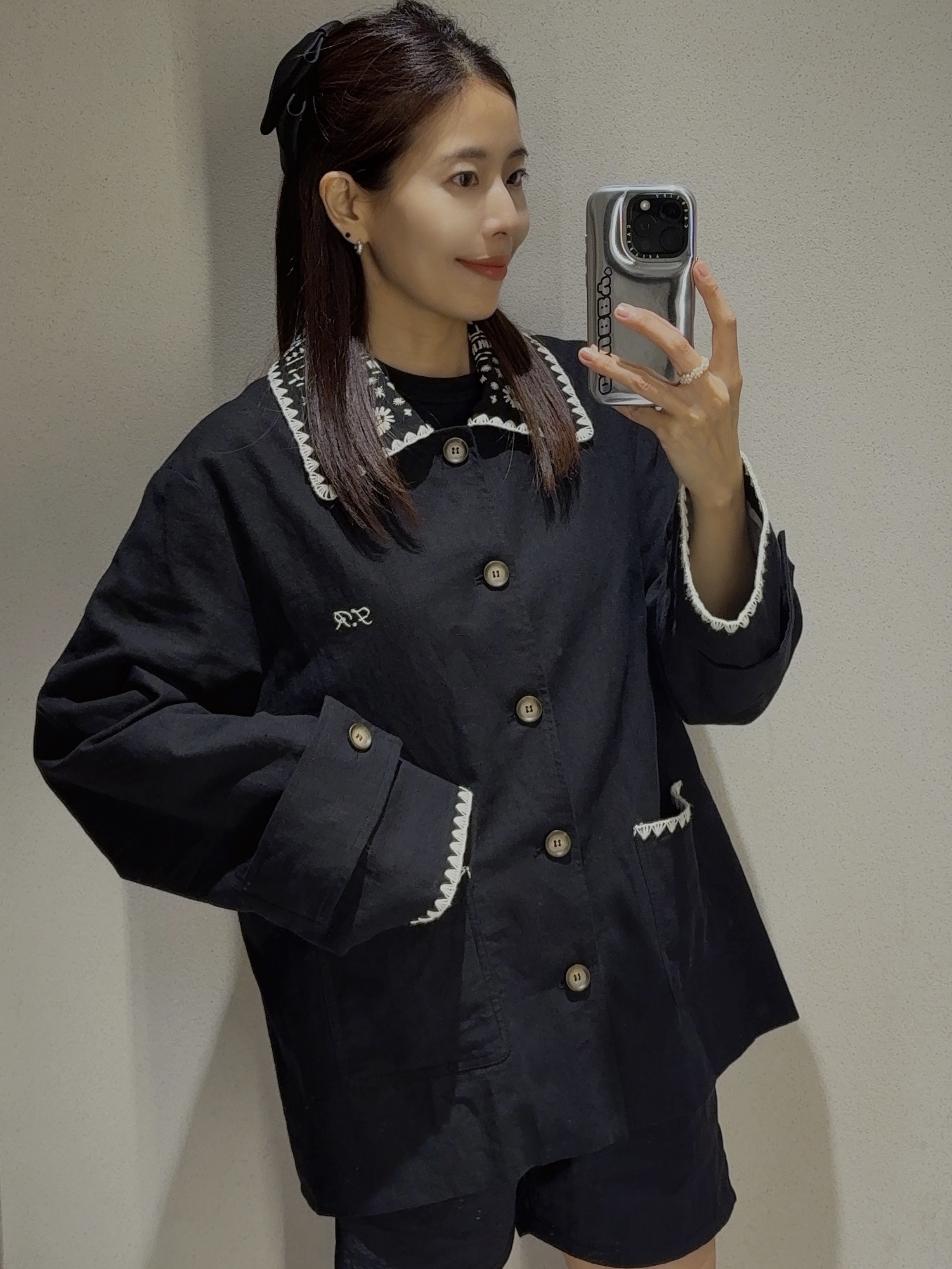 Fritur Embroidery Collar Jacket Black_F251JK05, Joseph&Stacey Lucky Hello Kitty Ribbon Embroidery Wappen Red 착용 스타일 - 3