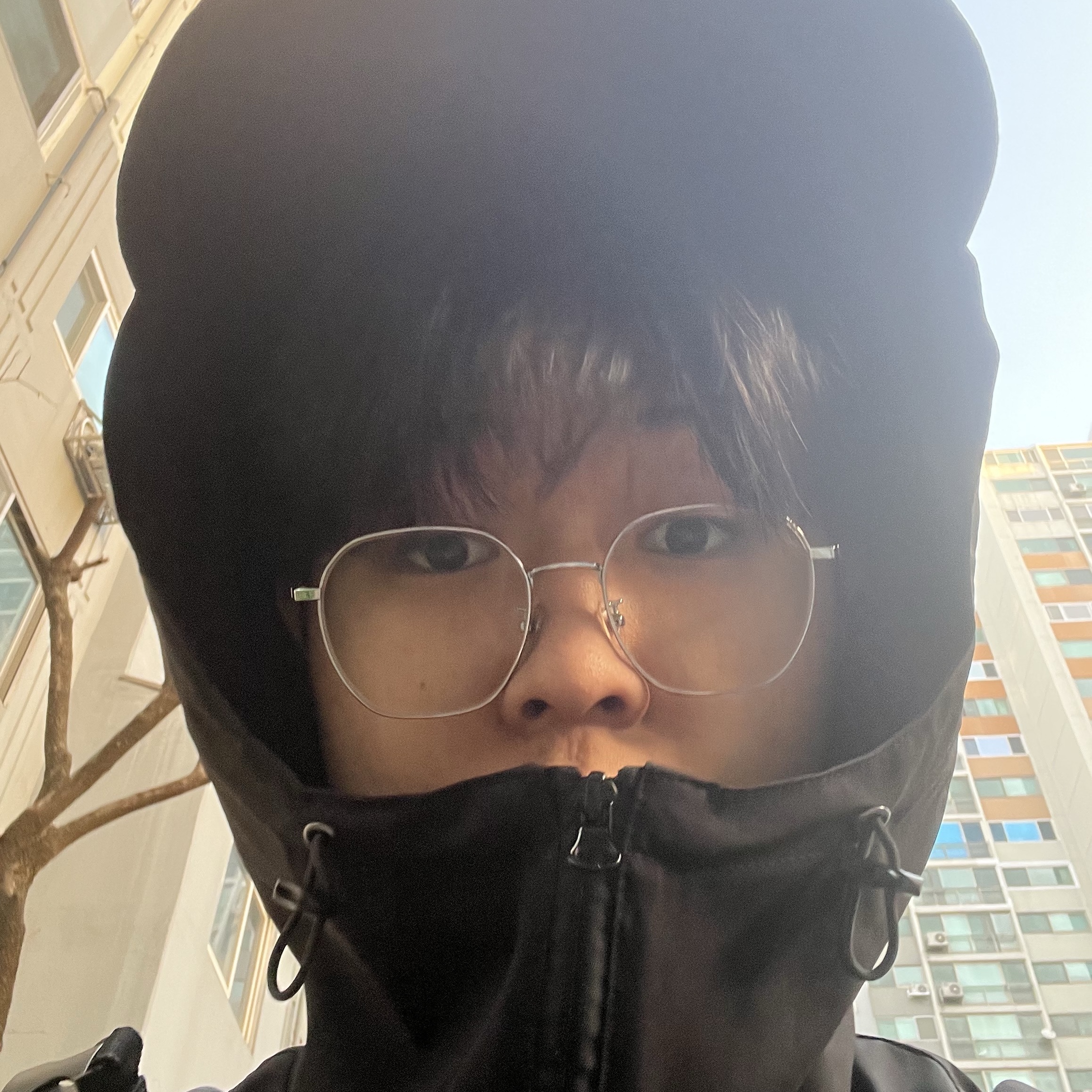 NOMANUAL Penon Wind Shell Black 착용 스타일 - 2