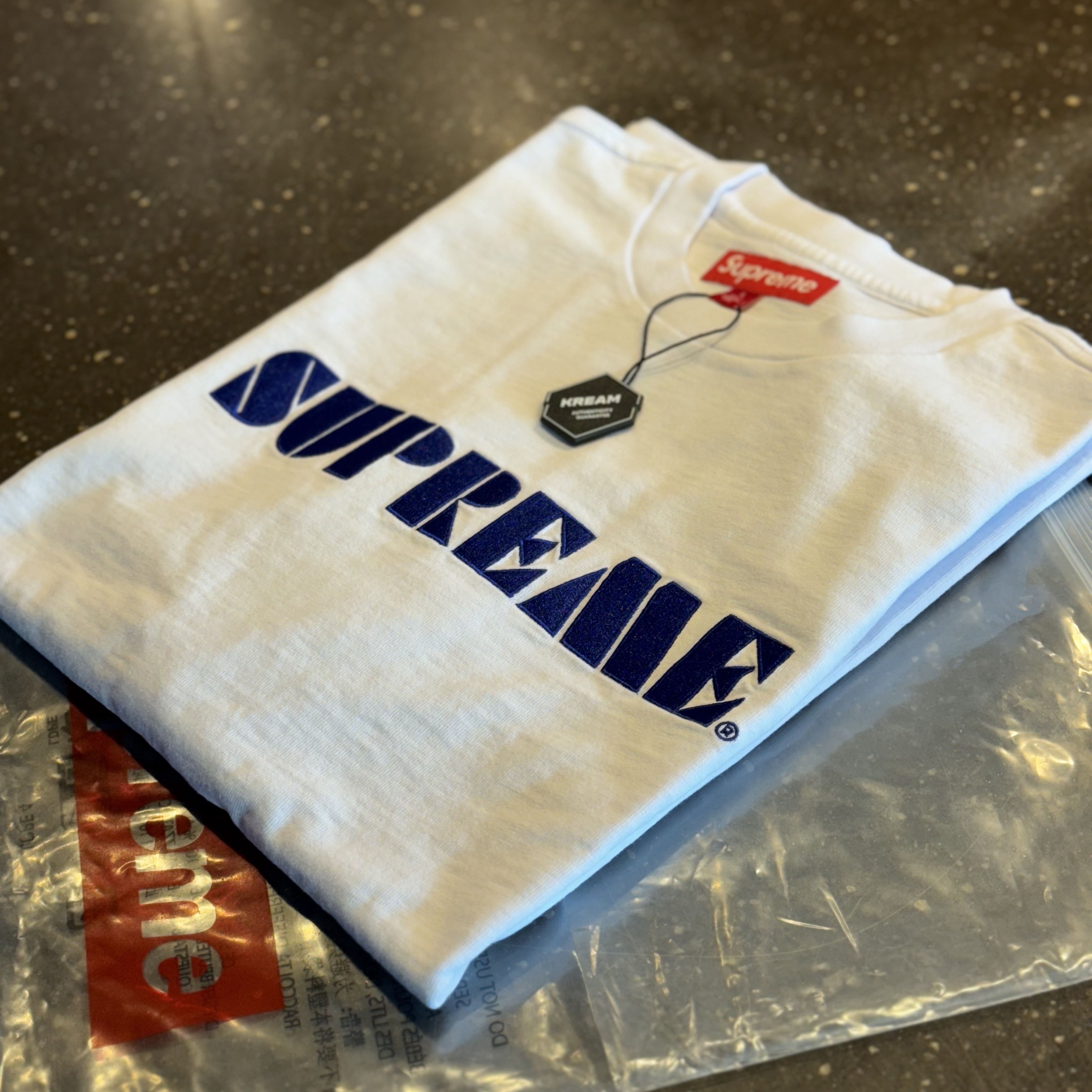 Supreme Stencil Embroidered S/S Top White - 24SS 착용 스타일