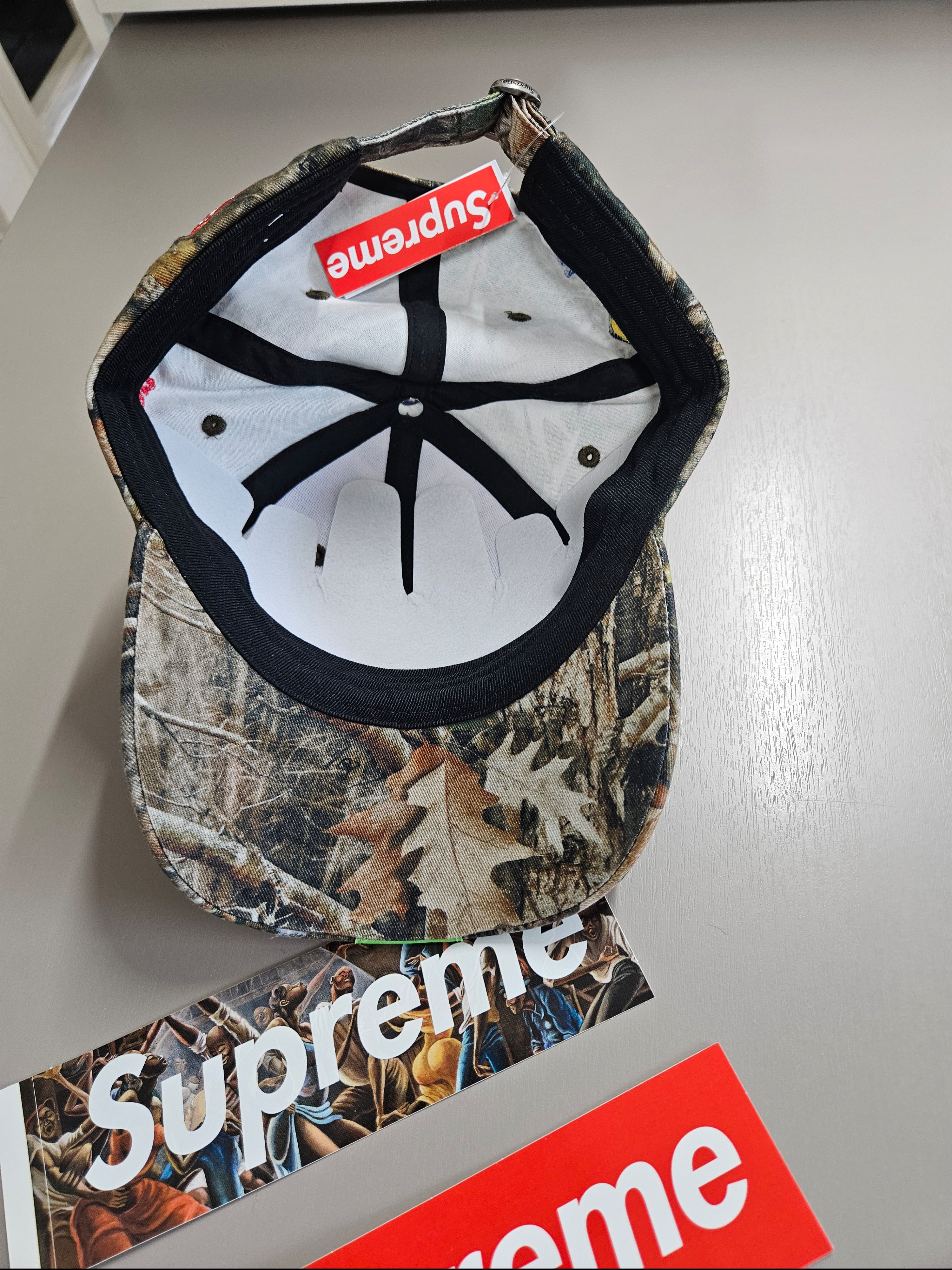 Supreme Racing Team 6-Panel Truetimber Kanati Camo - 25SS 착용 스타일 - 7