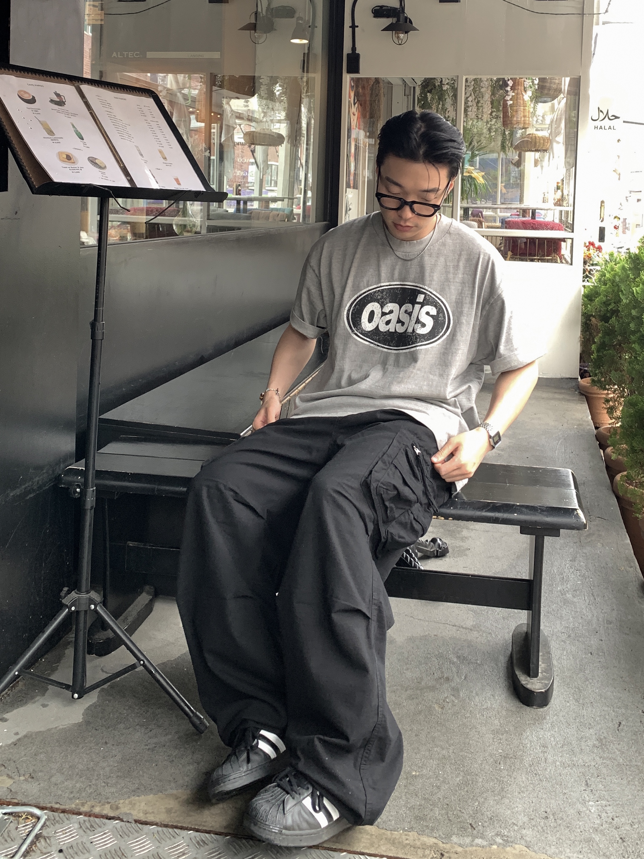Adidas Superstar Core Black White, Casio A-158WA-1 착용 스타일 - 3