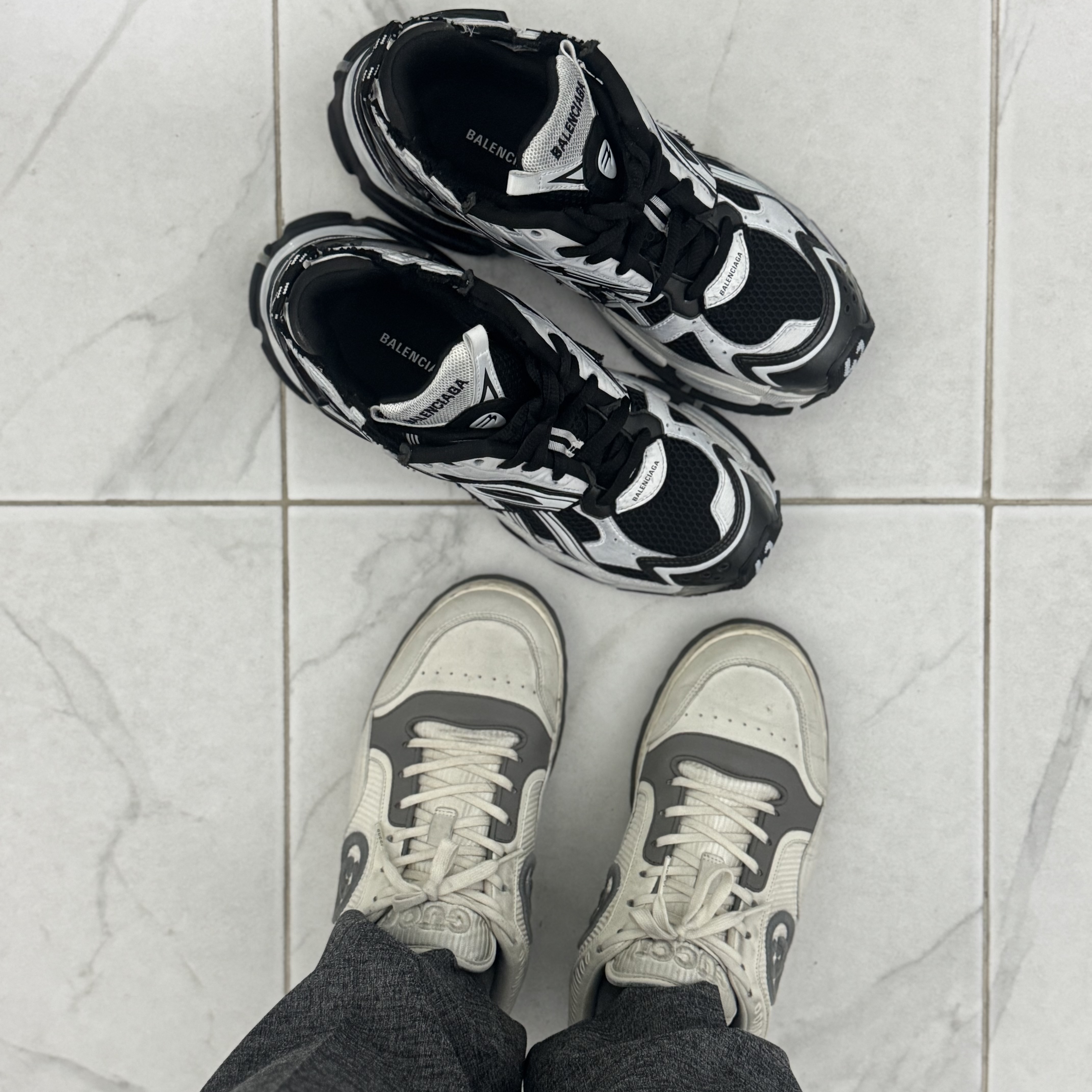 Balenciaga Runner Sneakers Black White, Gucci Mac80 Sneaker Off White Grey Leather 착용 스타일