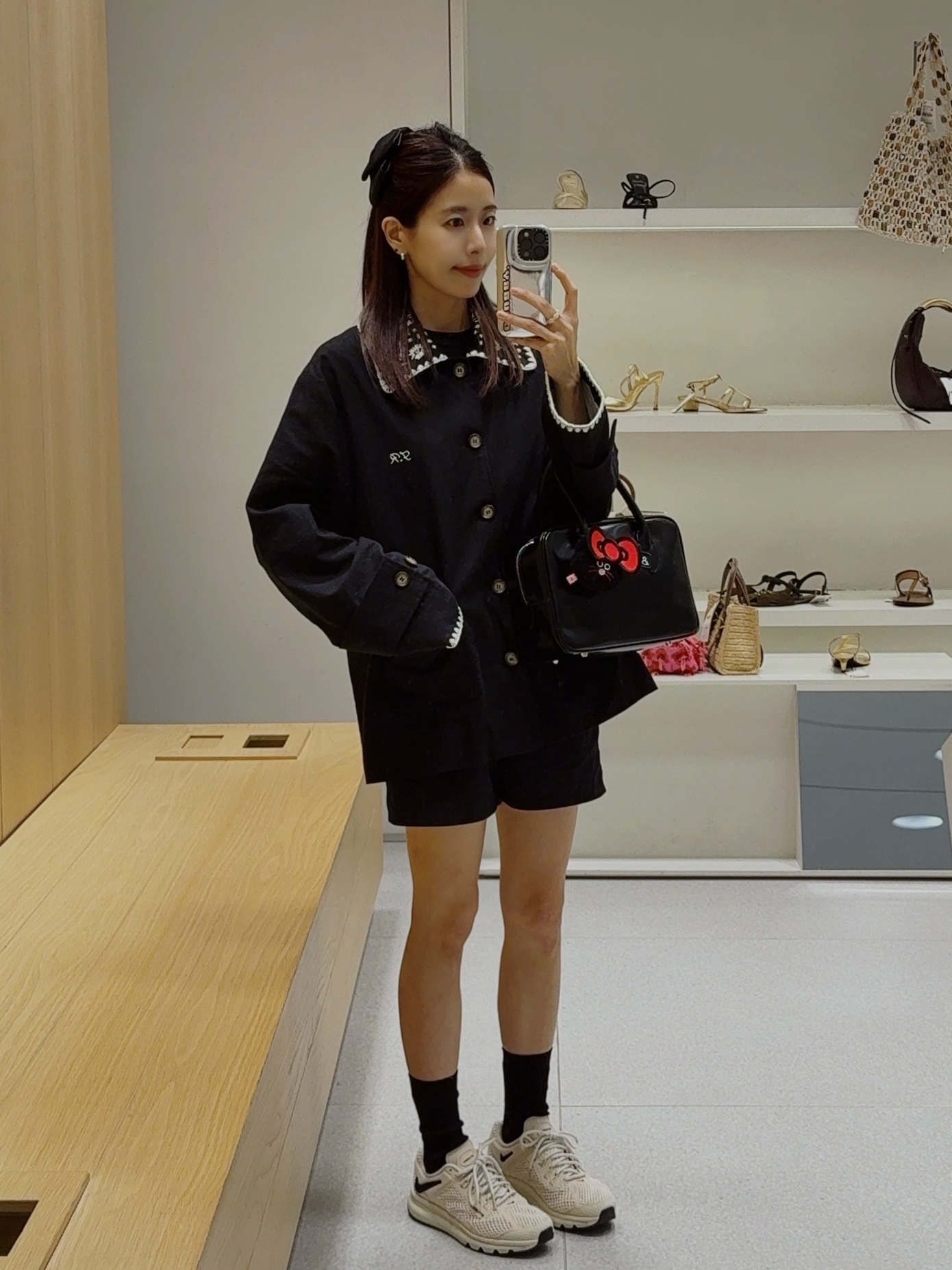 Fritur Embroidery Collar Jacket Black_F251JK05, Joseph&Stacey Lucky Hello Kitty Ribbon Embroidery Wappen Red 착용 스타일 - 2