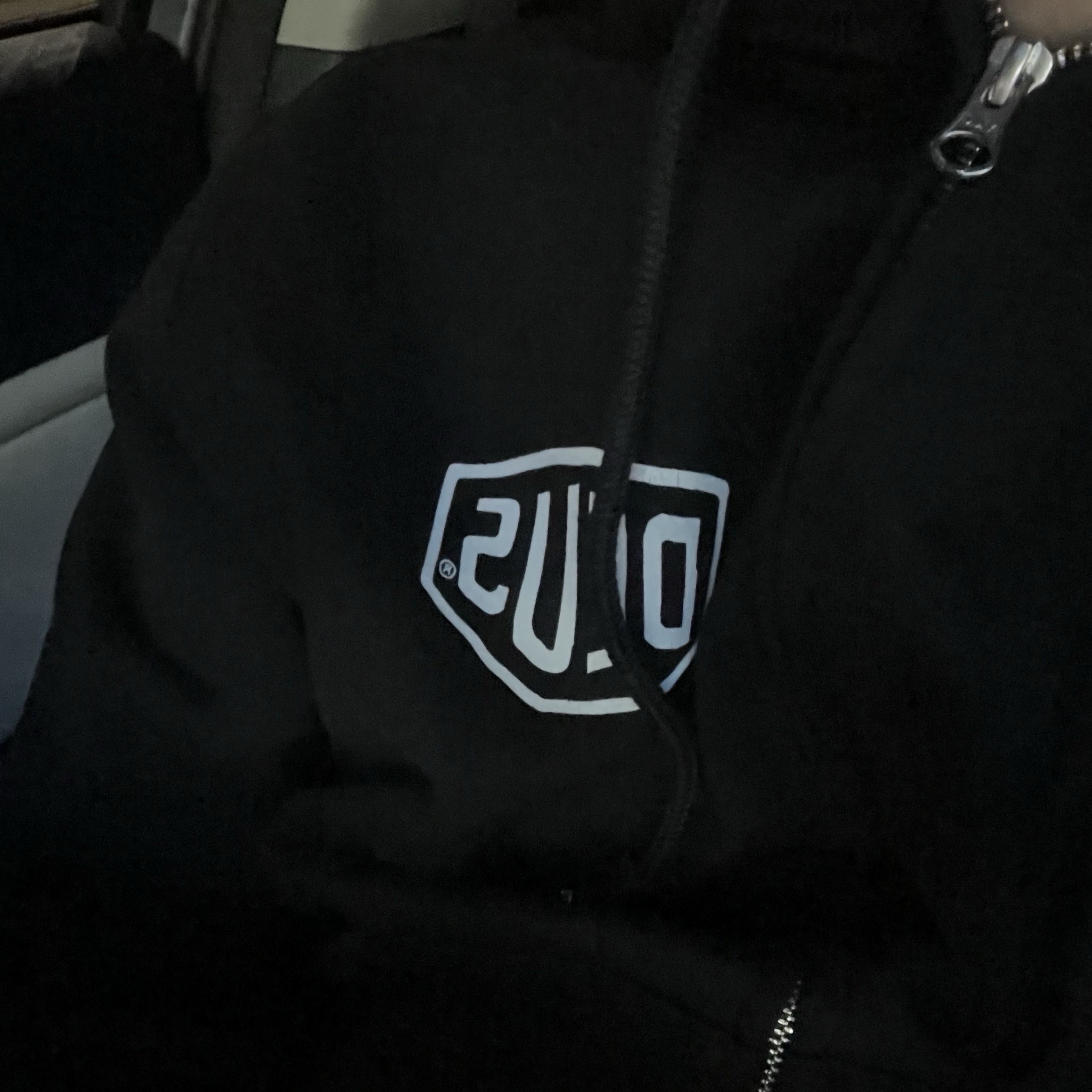 Deus Ex Machina Seoul College Hooded Jacket Black 착용 스타일