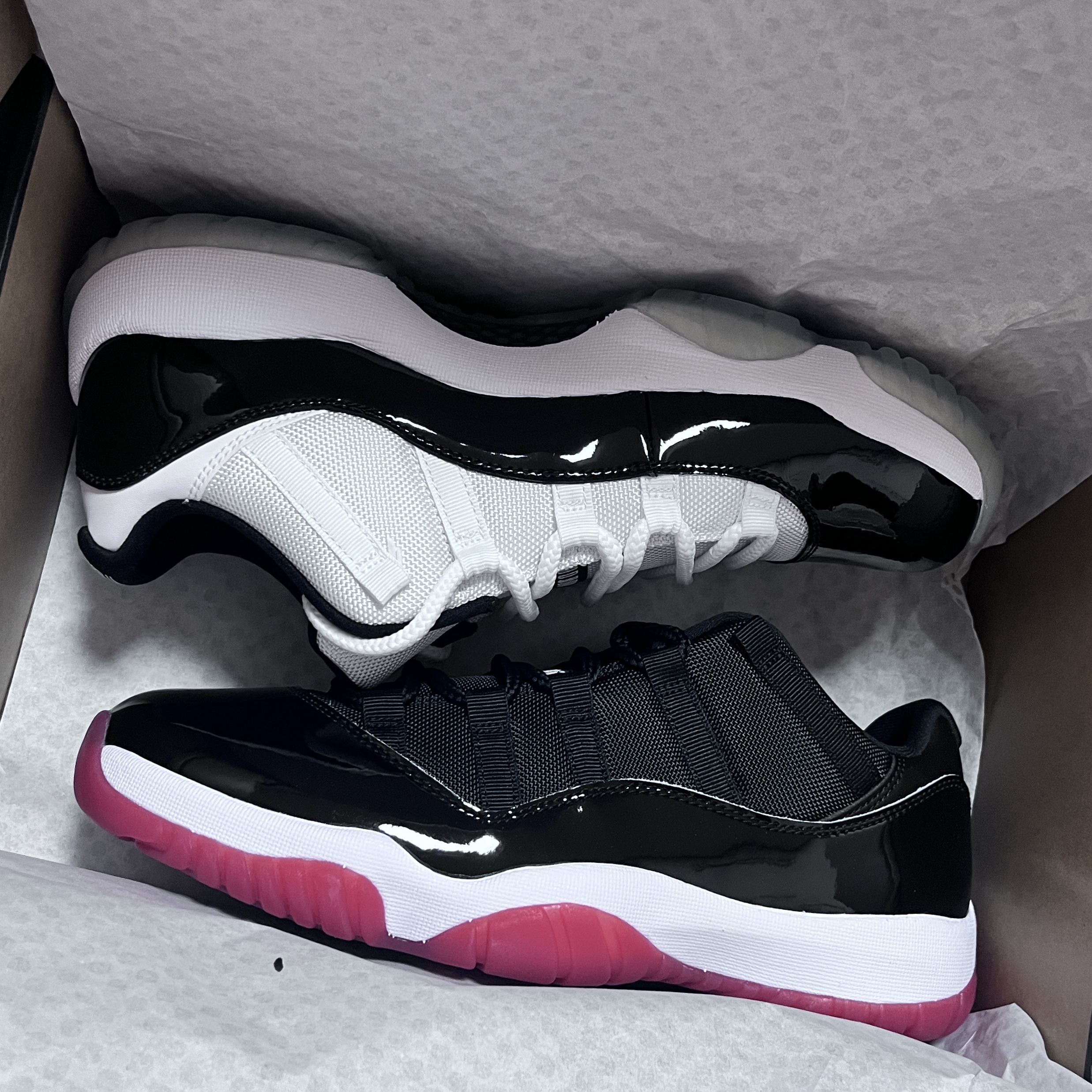 Jordan 11 Retro Low Concord, Jordan 11 Retro Low Bred 2025 착용 스타일 - 4