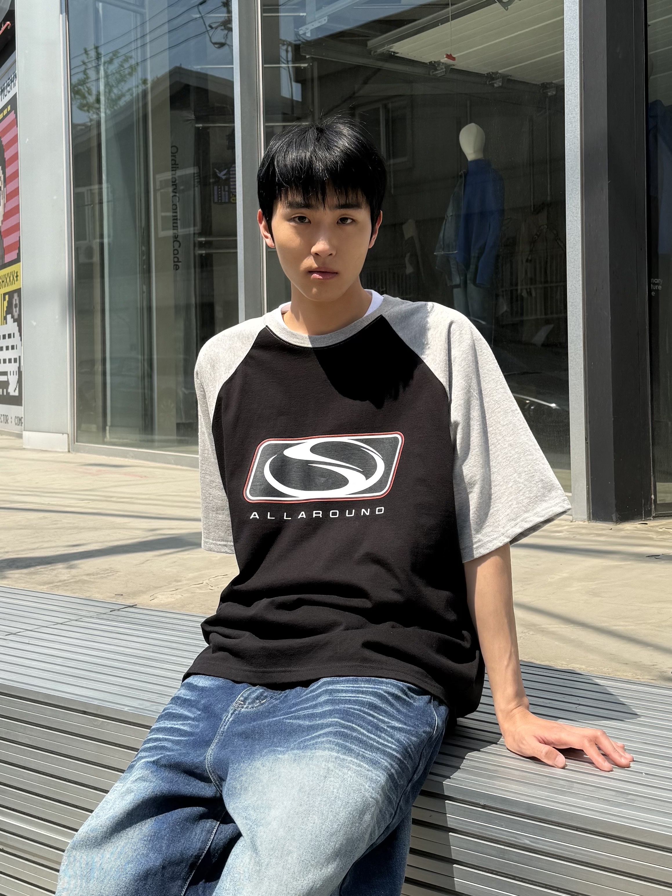 SPORT CHAMBER SC Big Flash Raglan T-Shirt Black 착용 스타일 - 2