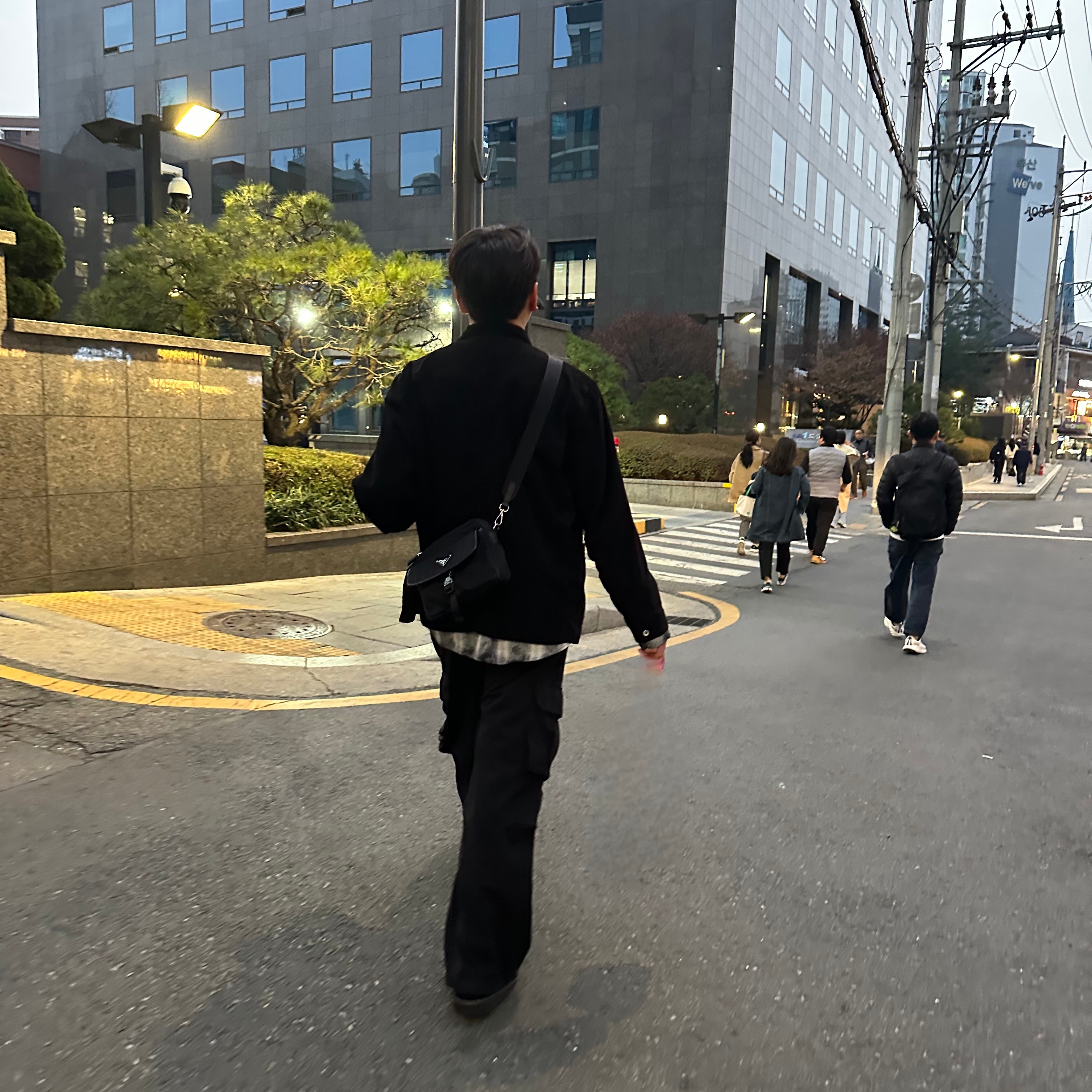 Jordan 1 x Travis Scott Retro Low OG SP Black Phantom 착용 스타일