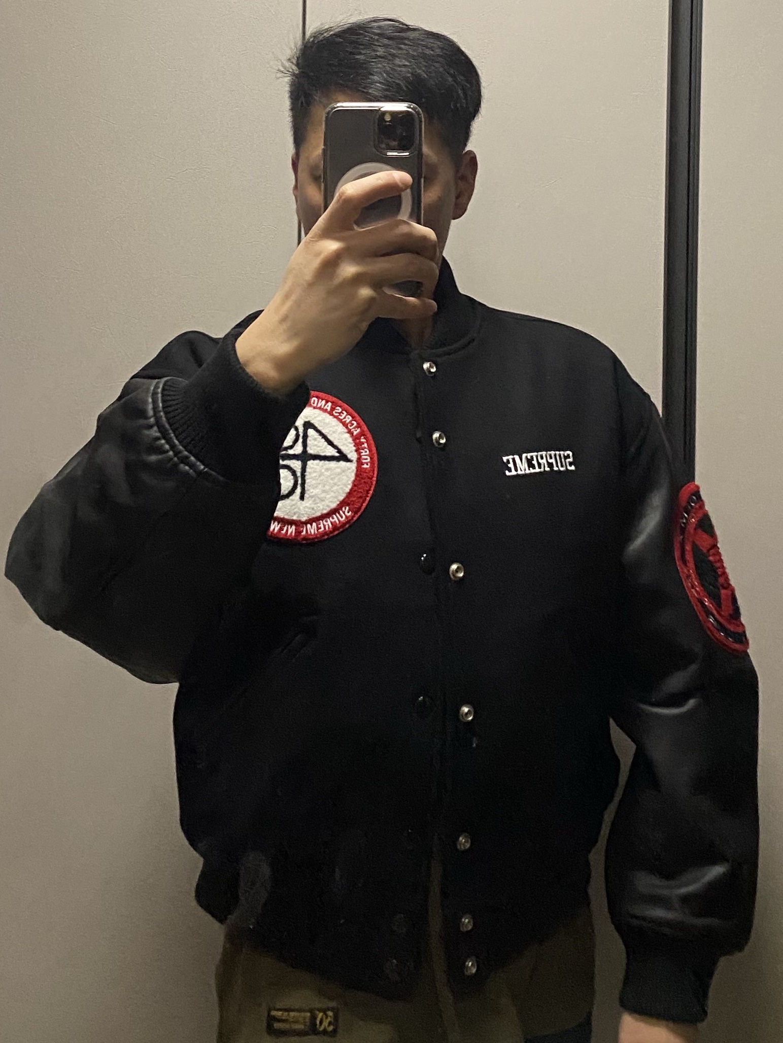Supreme x 40 Acres Malcolm X Varsity Jacket Black - 25SS 착용 스타일 - 1