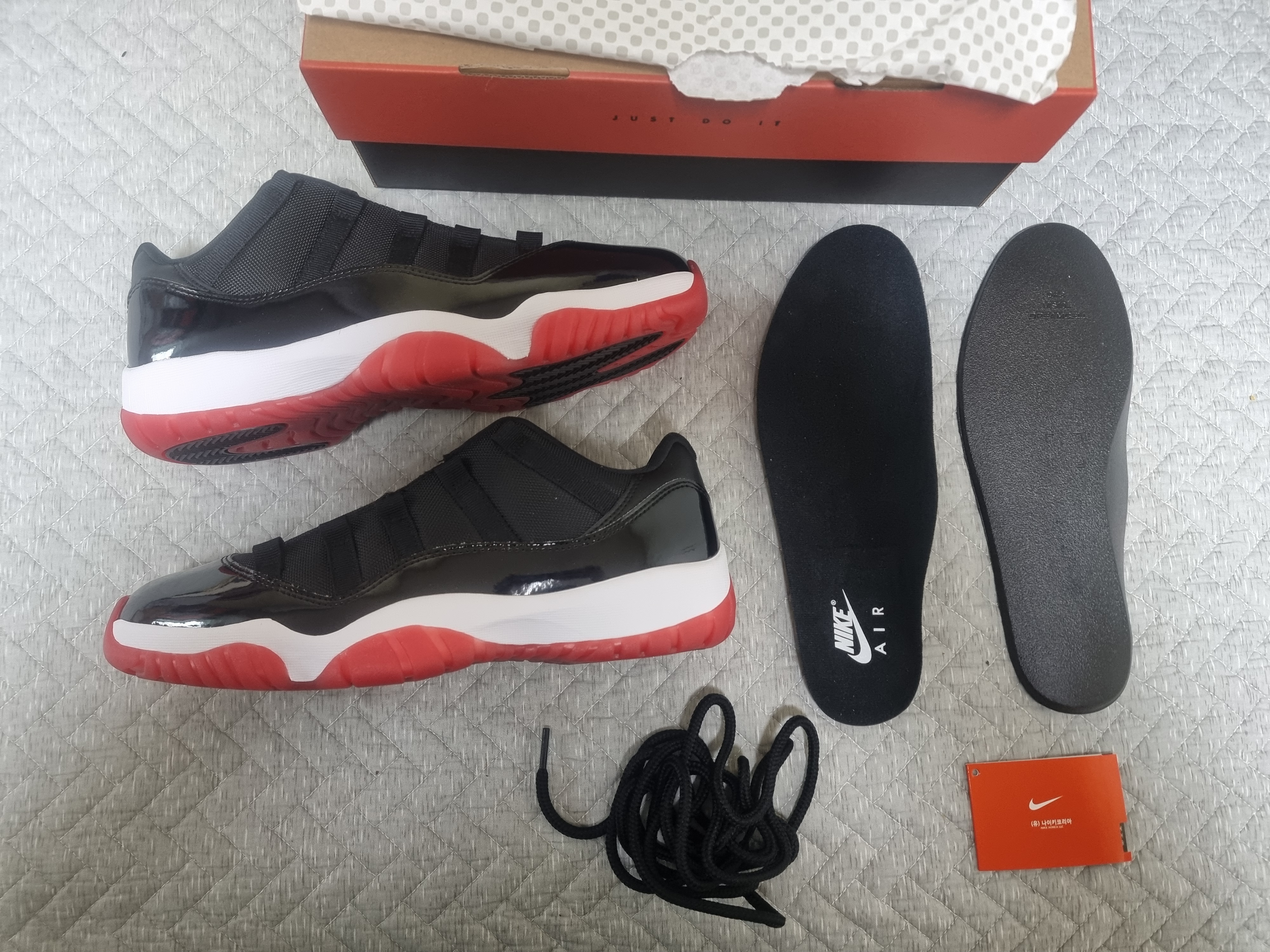 Jordan 11 Retro Low Bred 2025 착용 스타일 - 2