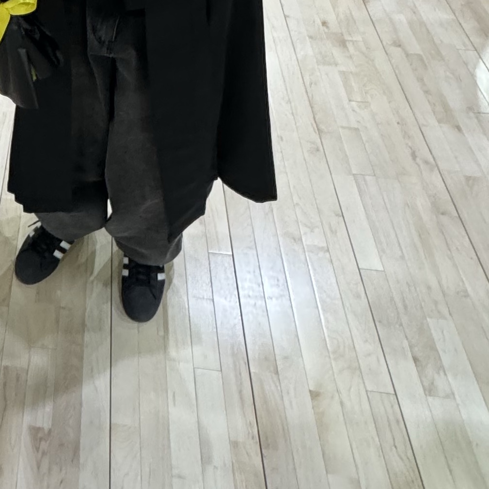 Adidas Superstar Core Black White 착용 스타일