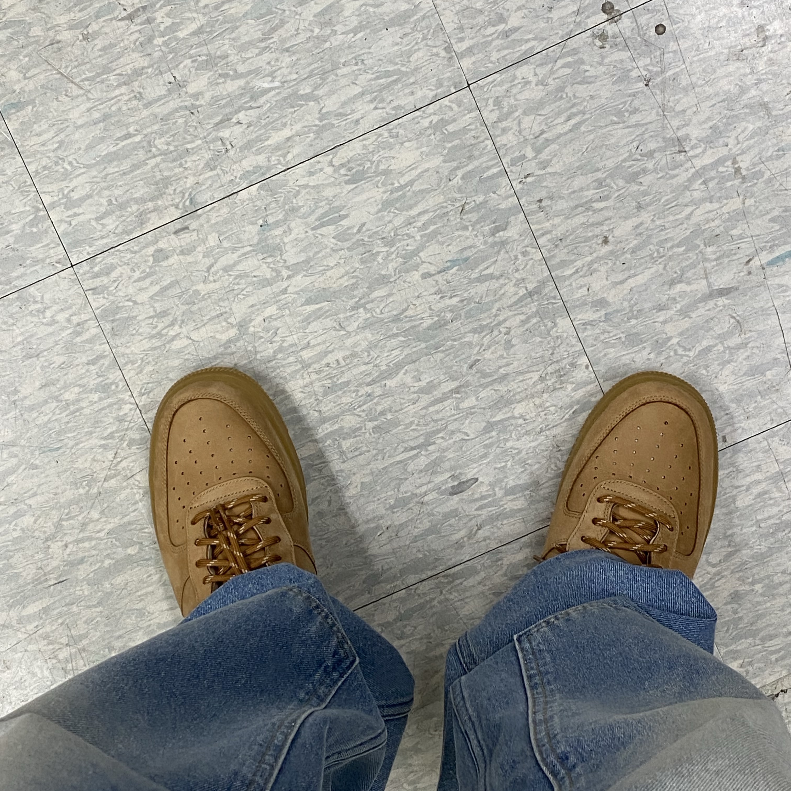 Nike Air Force 1 '07 WB Flax 착용 스타일 - 4