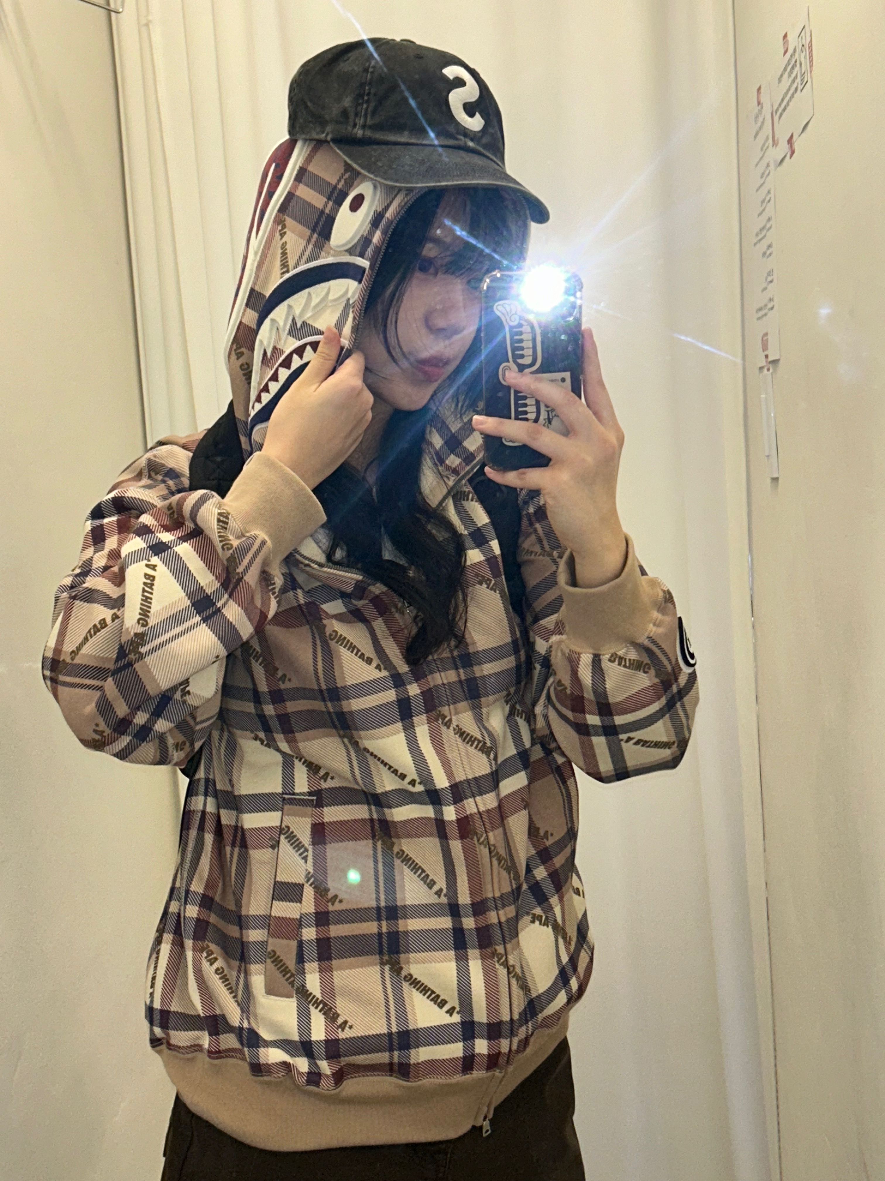 BAPE Logo Check Pattern Shark Full Zip Hoodie Beige, BAPE Summer Bag Backpack Black - 23SS 착용 스타일 - 2