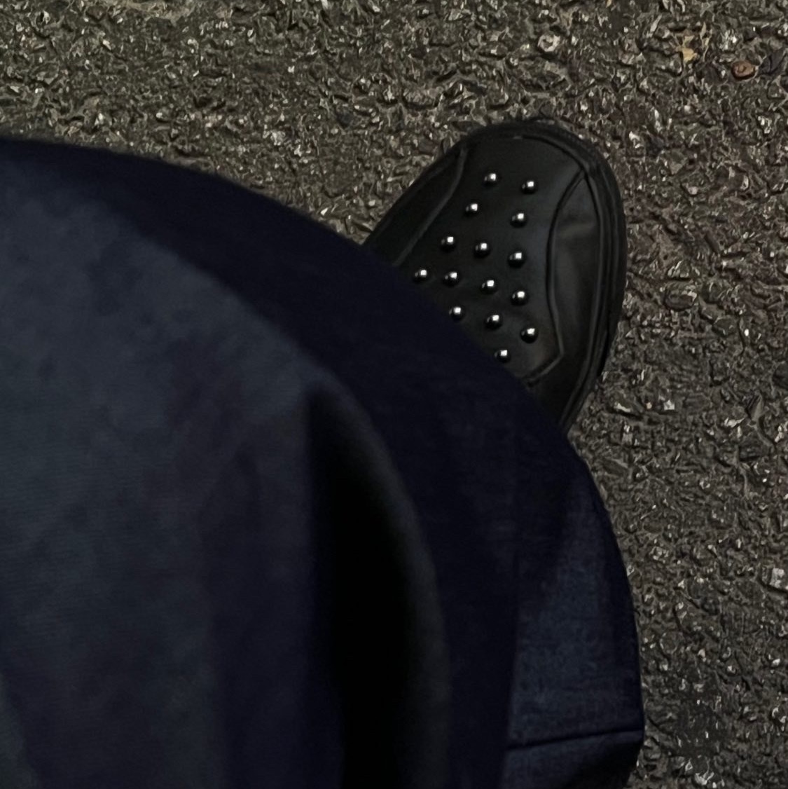 Vans Premium Mary Jane 93 Pearlized Black 착용 스타일 - 5