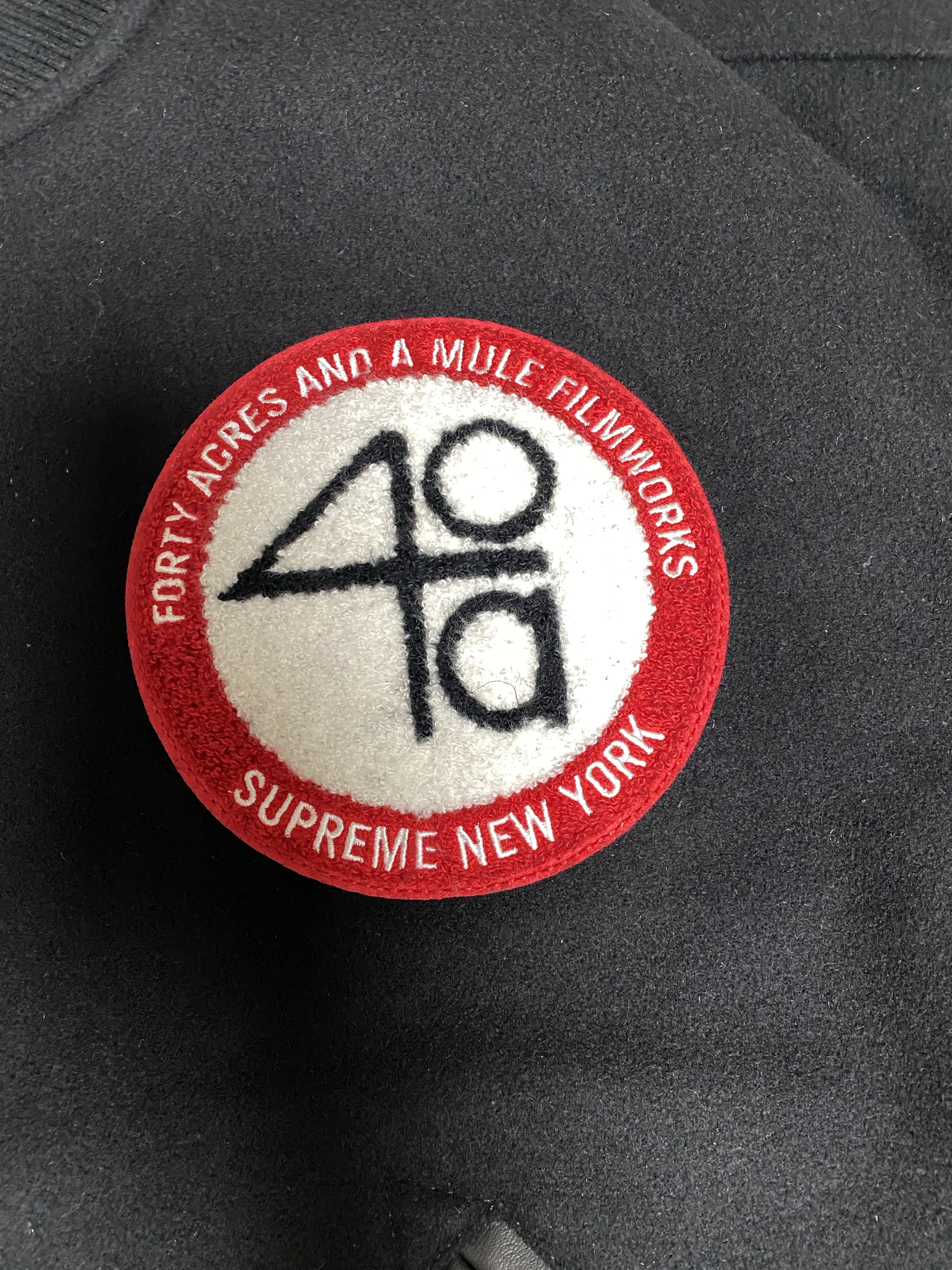 Supreme x 40 Acres Malcolm X Varsity Jacket Black - 25SS 착용 스타일 - 6