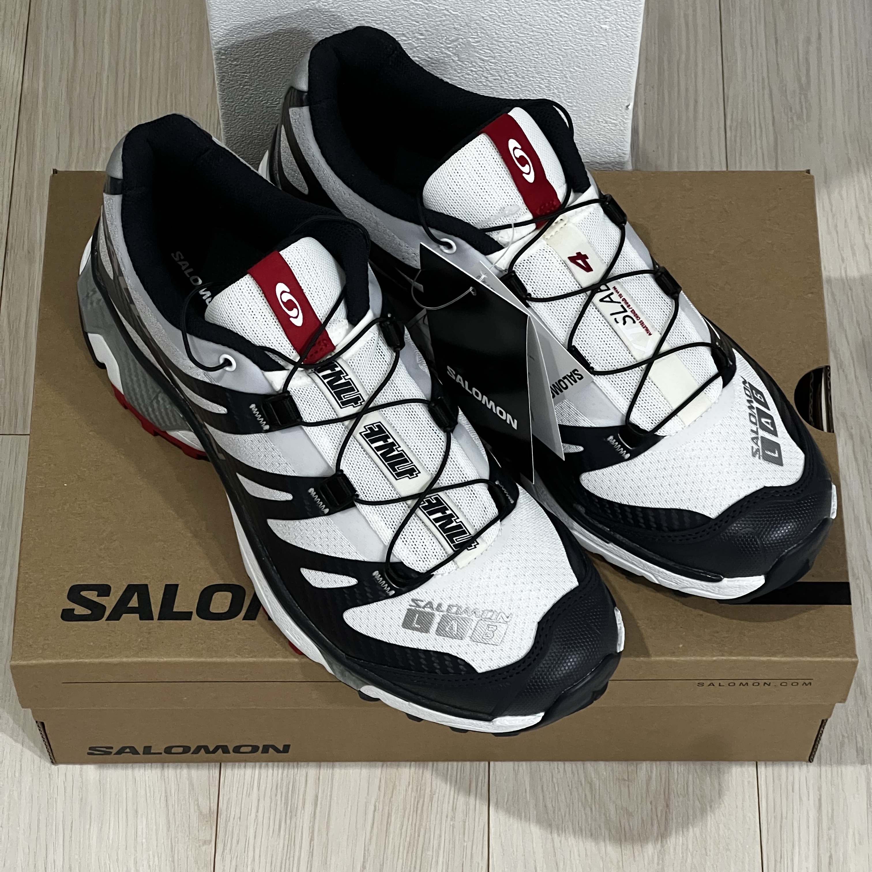 Salomon x Kasina XT-4 OG Dark Navy 착용 스타일 - 3