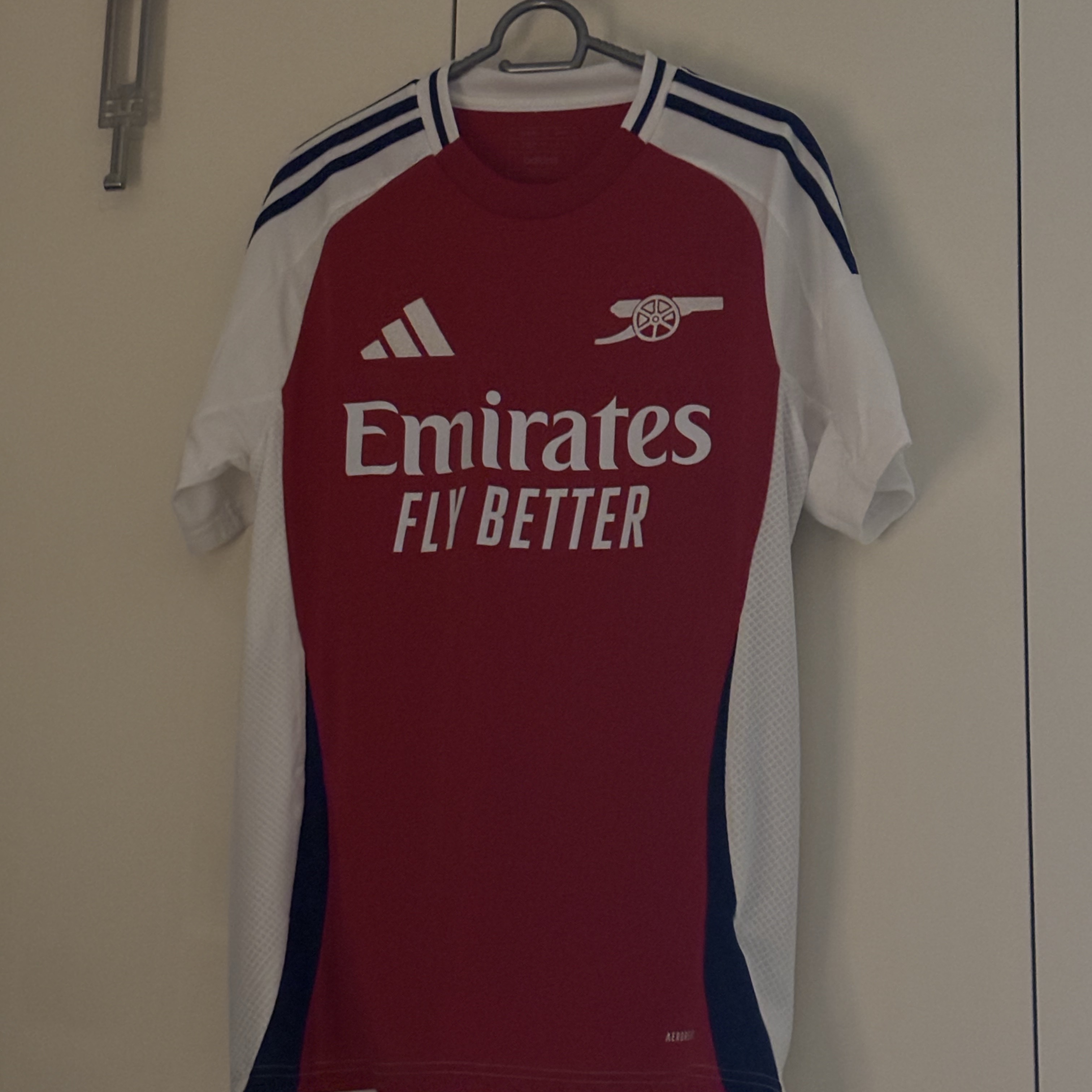 Adidas Arsenal 2024/25 Home Jersey Better Scarlet White - KR Sizing (Non Marking Ver.) 착용 스타일