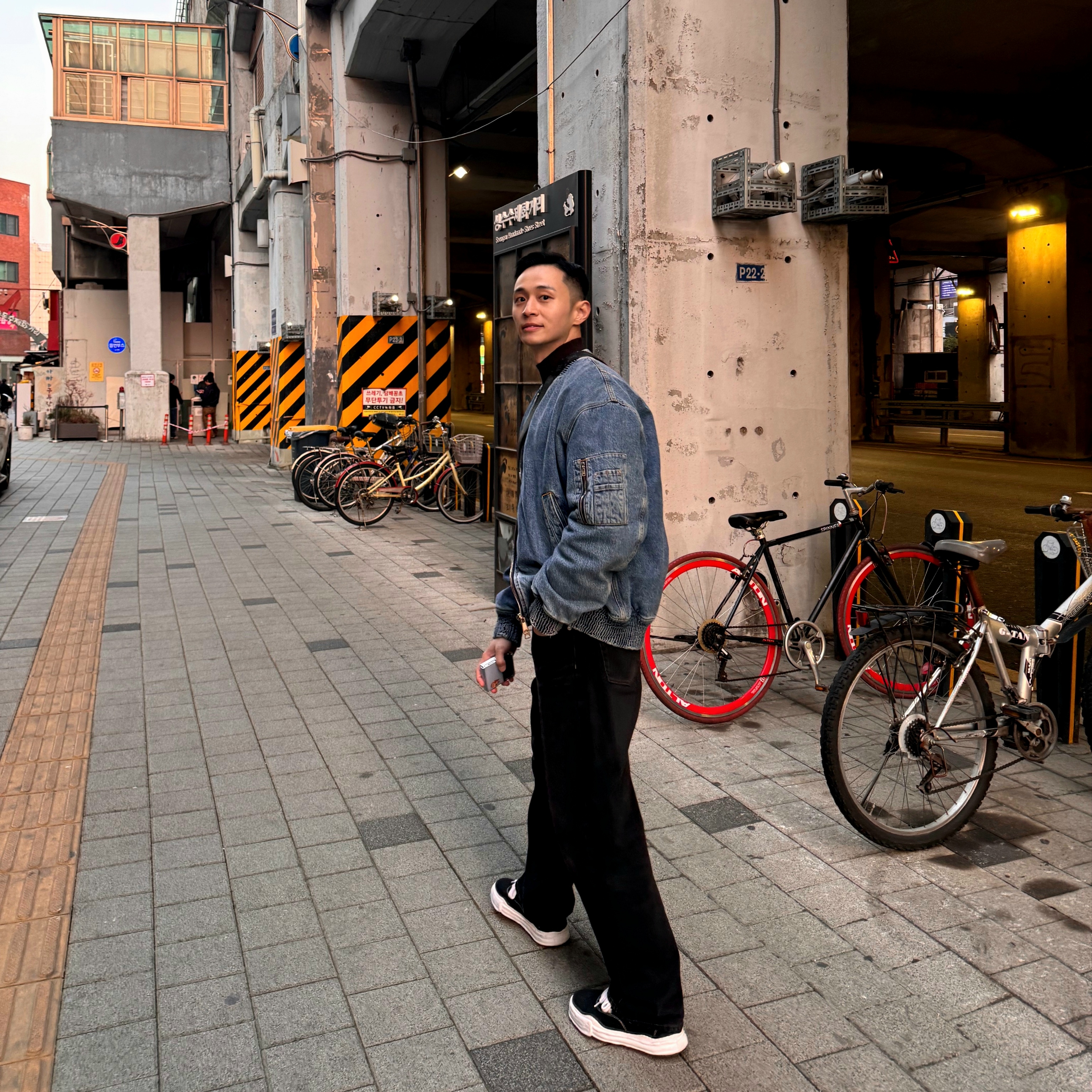 Maison Mihara Yasuhiro Baker OG Sole Canvas Low Cut Sneakers Black, Stussy Big OL' Jean Canvas Needlepunch Black 착용 스타일