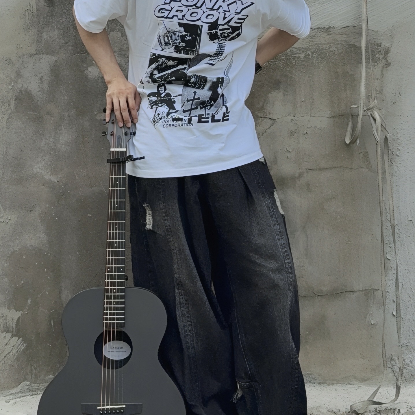 DEFYCLUBROBBERS My Companion Telecaster White 착용 스타일 - 2