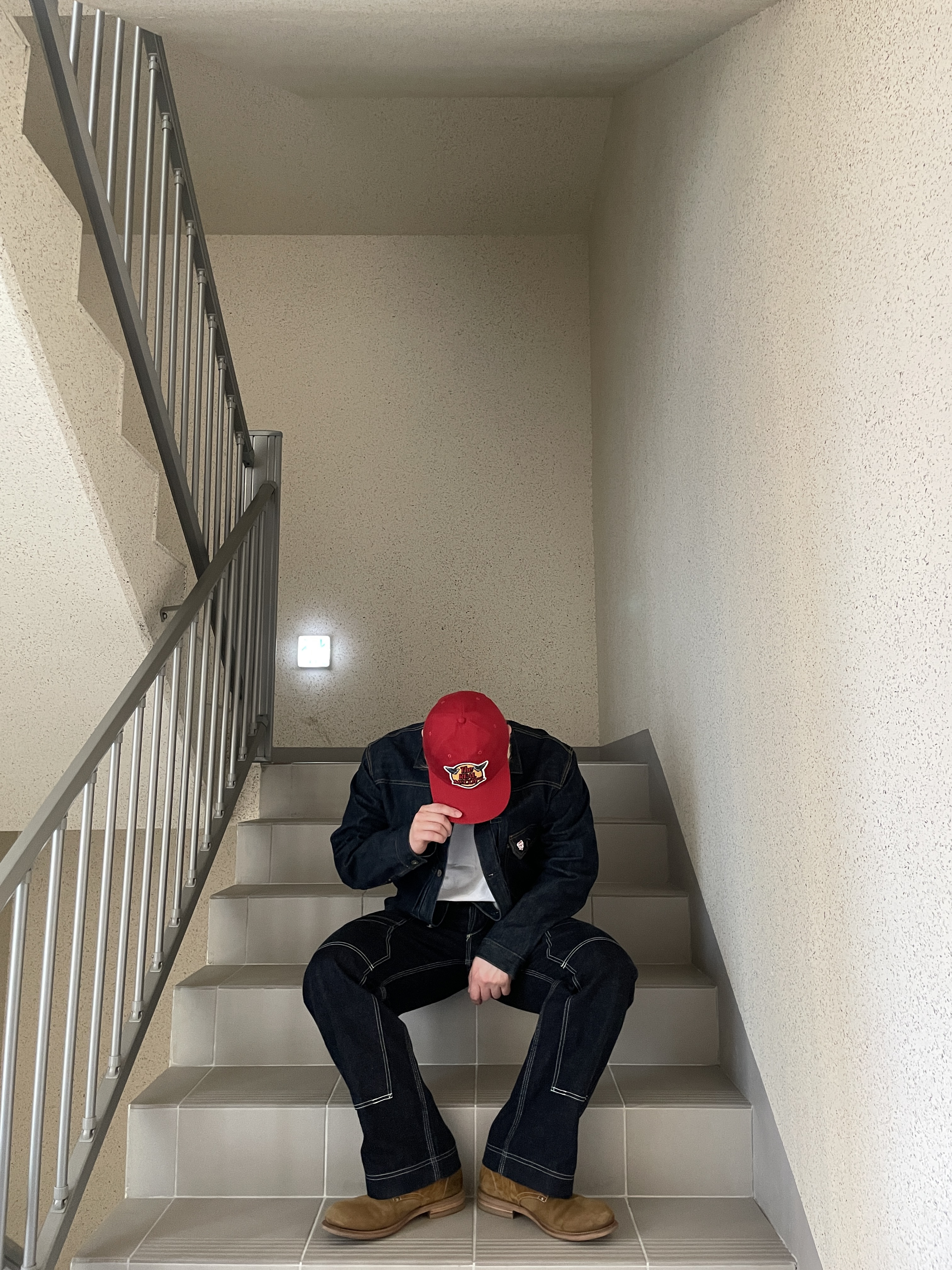 Kapital 14 oz. Denim 1ST One Wash Jacket Indigo, The Real McCoy's Logo Baseball Cap Red 착용 스타일 - 8