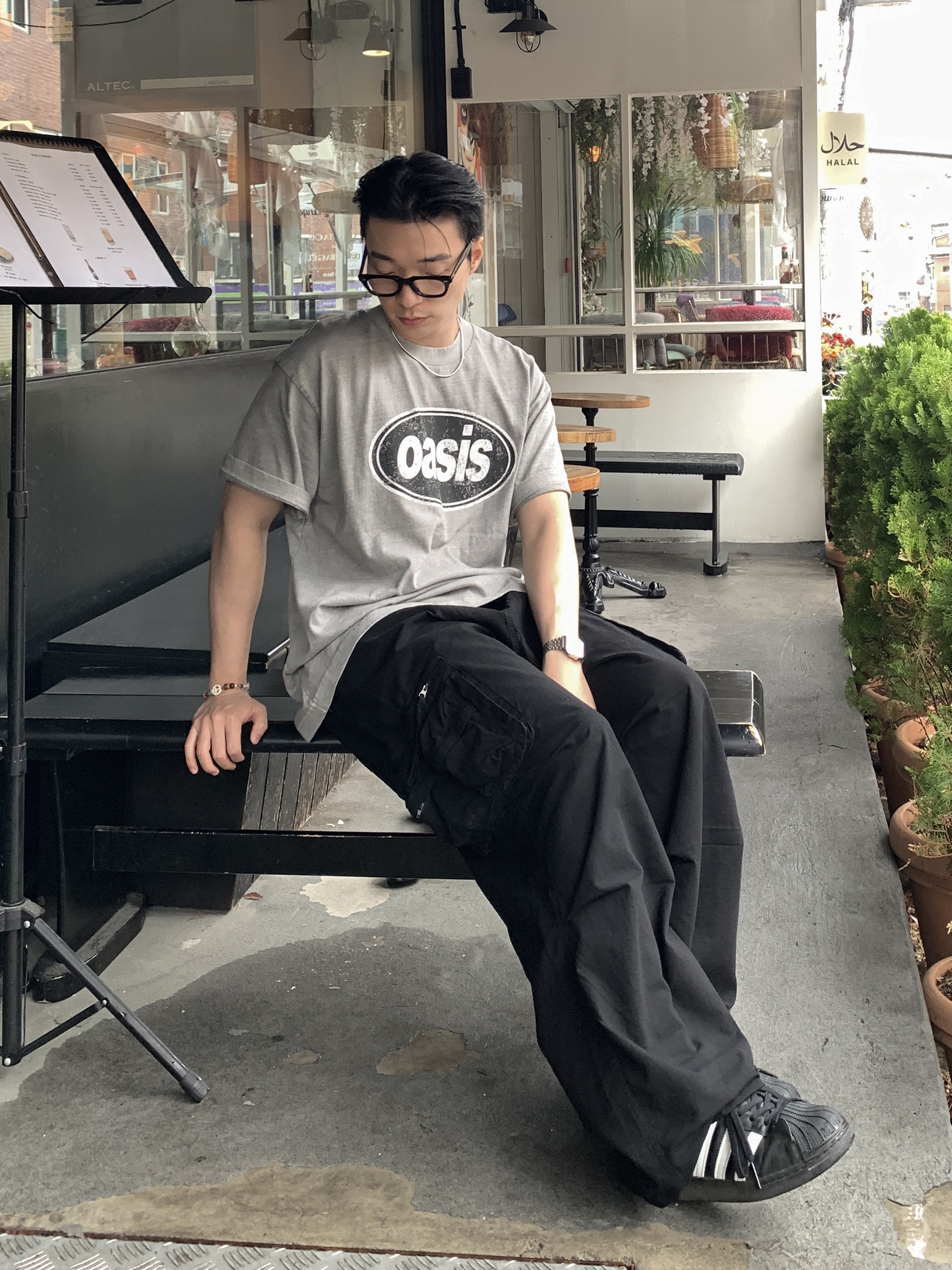 Adidas Superstar Core Black White, Casio A-158WA-1 착용 스타일 - 1