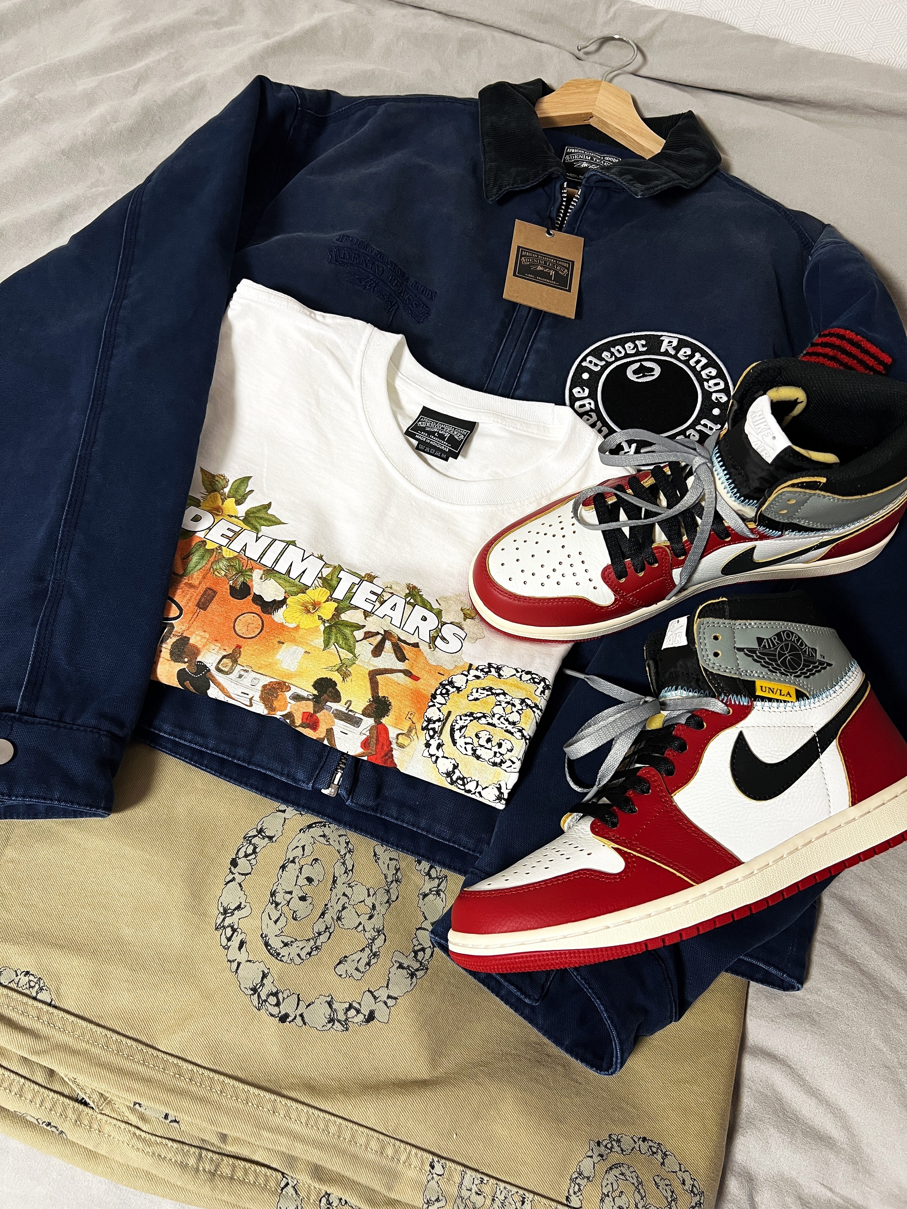 Stussy x Denim Tears Canvas Jacket Blue, Jordan 1 x Union Retro High OG Chicago Shadow 착용 스타일