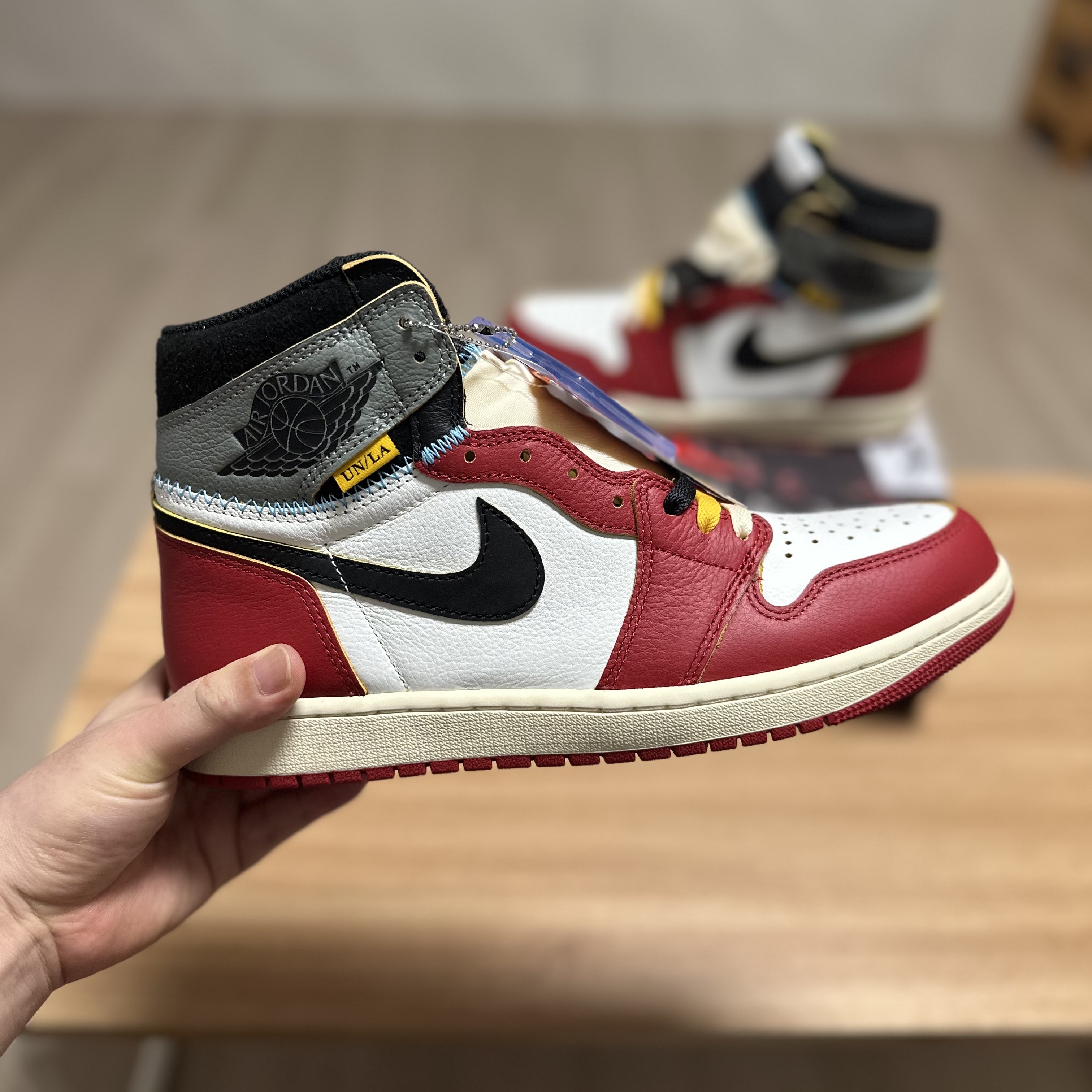Jordan 1 x Union Retro High OG Chicago Shadow 착용 스타일 - 1