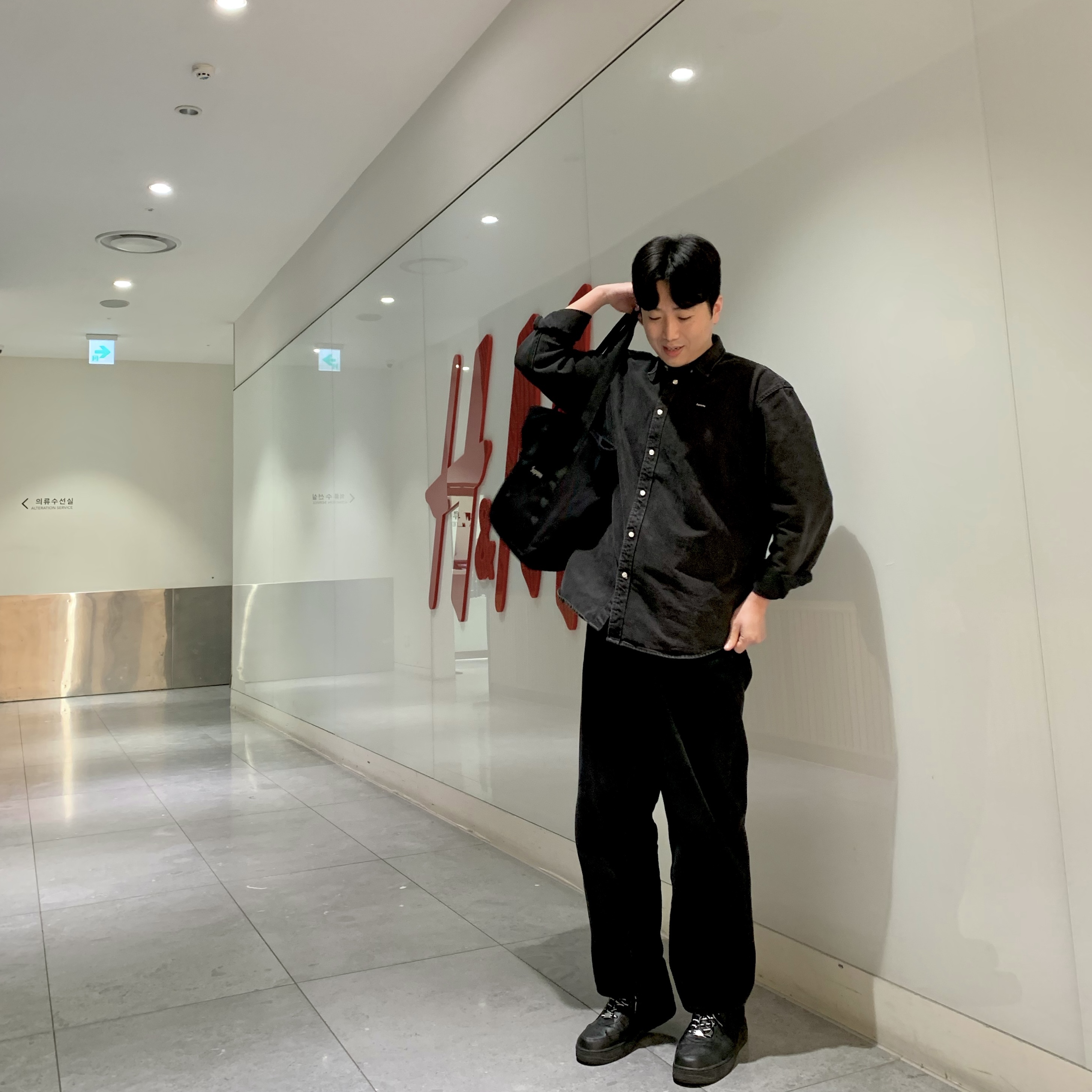 Supreme Small Box Denim Shirt Black - 25SS, Nike x Supreme Air Force 1 Low Black 착용 스타일