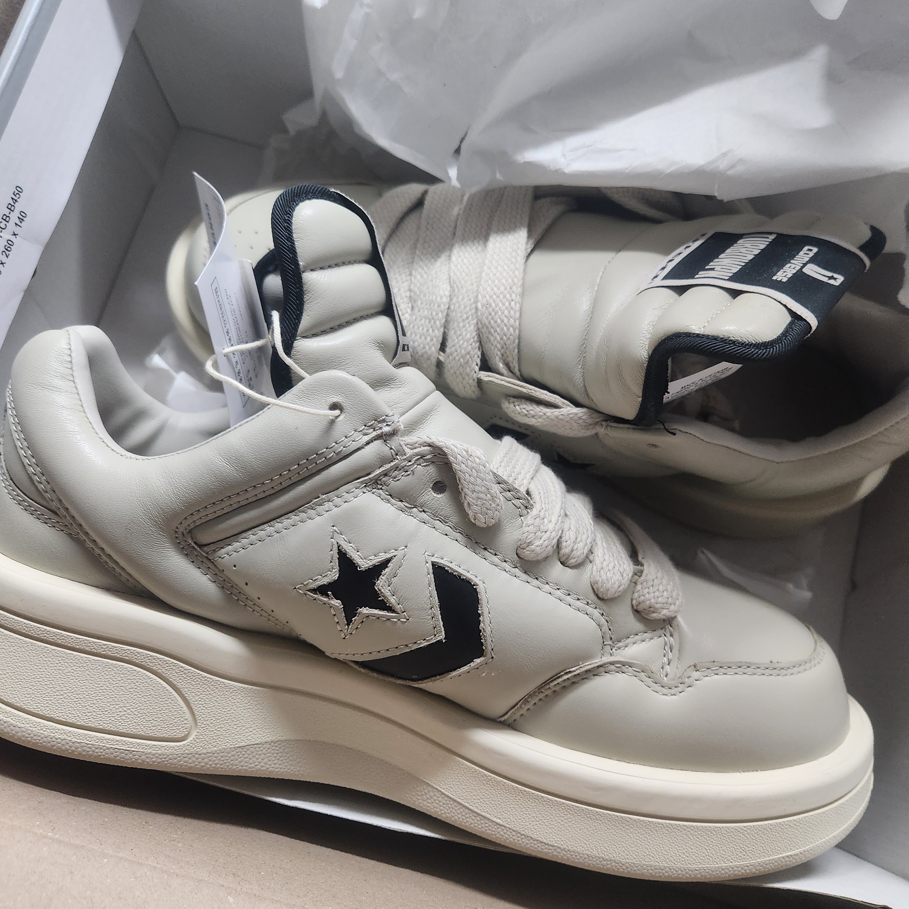 Converse x Drkshdw Turbowpn Ox Pelican 착용 스타일