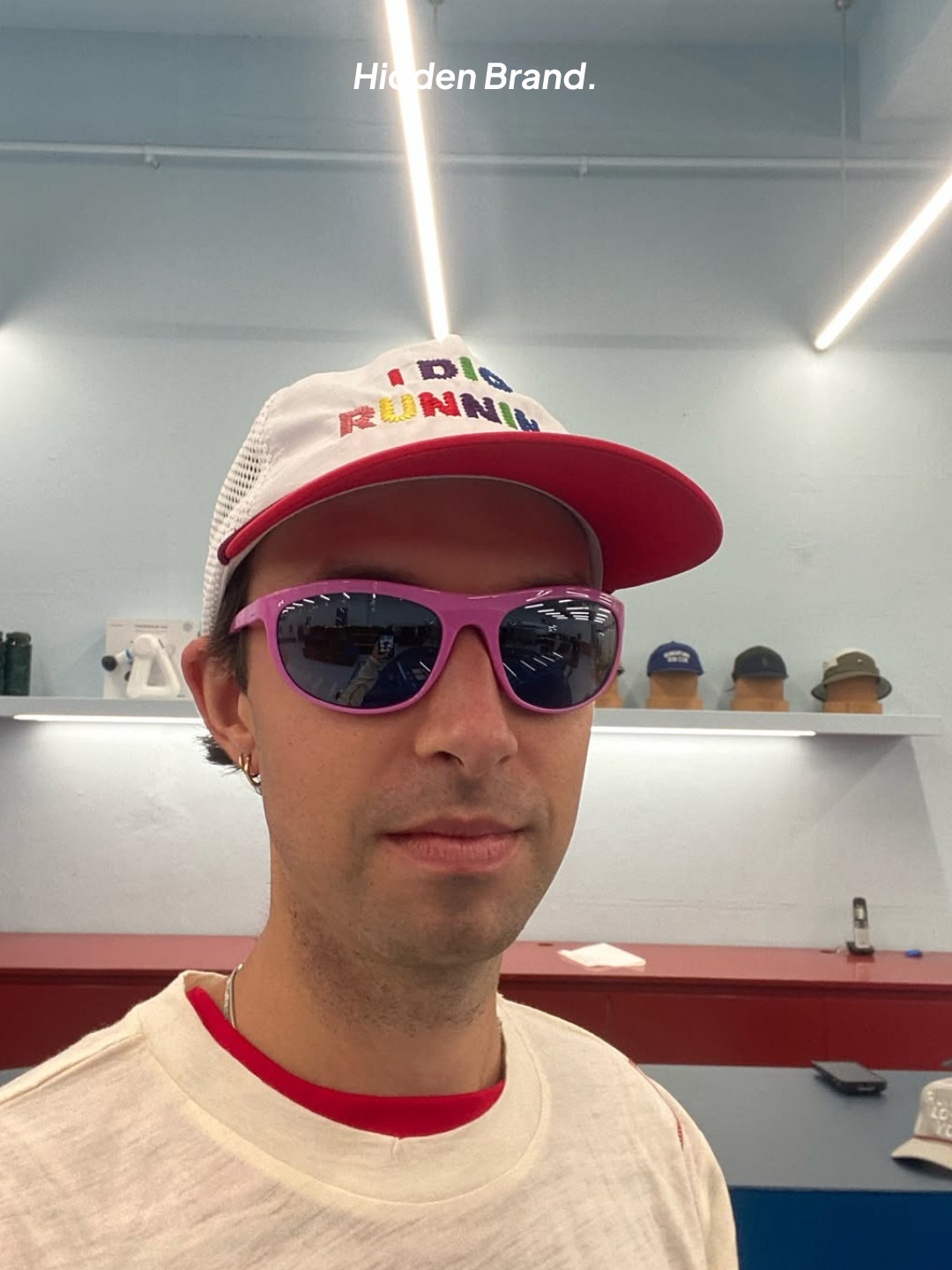 Alex Zono I Dig Running Trucker Hat OG Brown, Alex Zono Running Loves You Trucker Hat Silver 착용 스타일 - 6