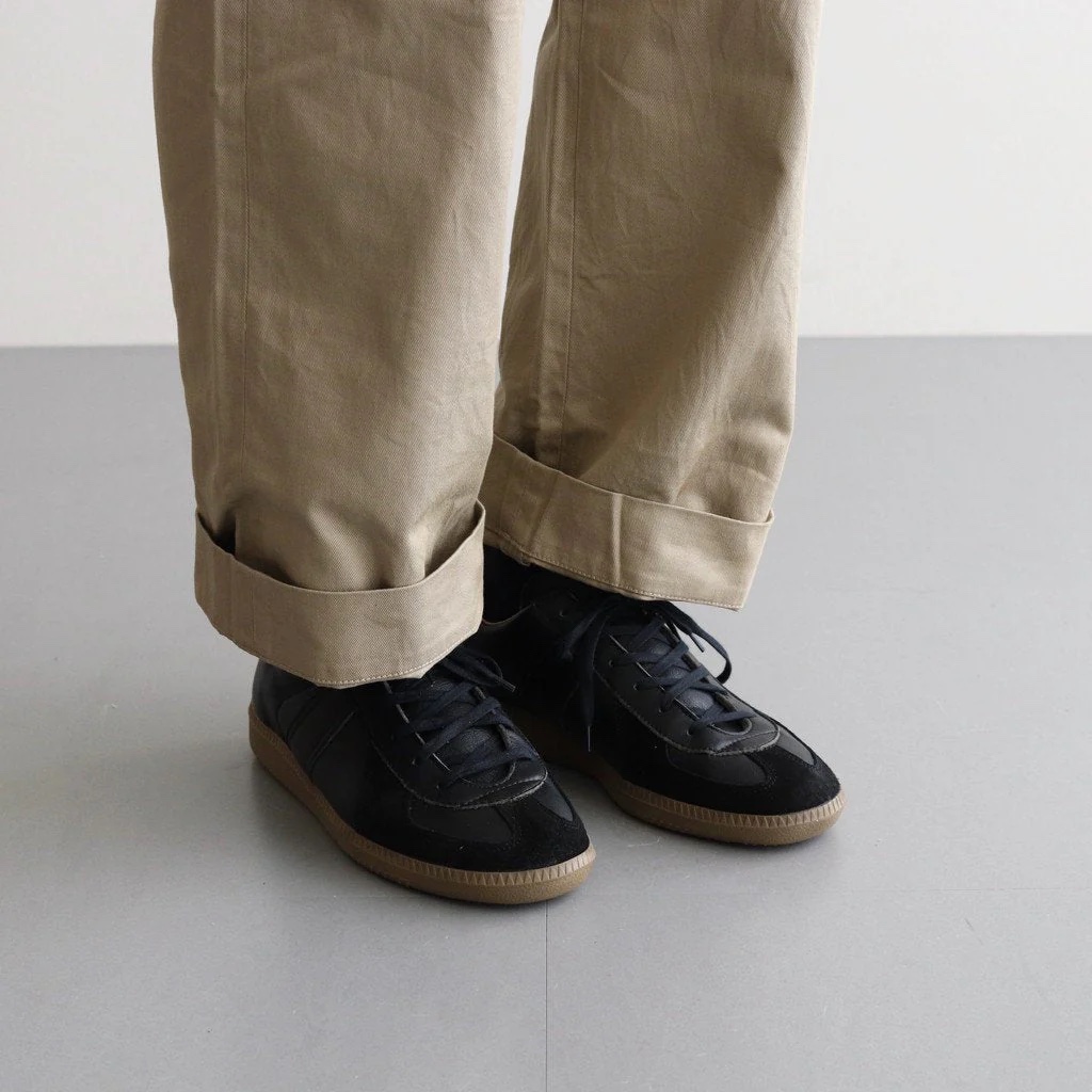 Reproduction of Found German Military Trainer 1700L Black 착용 스타일 - 1